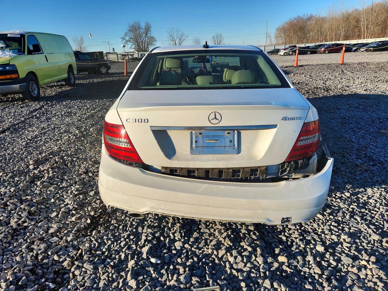 2014 Mercedes-benz C 300 4matic White vin: WDDGF8AB2EA913135
