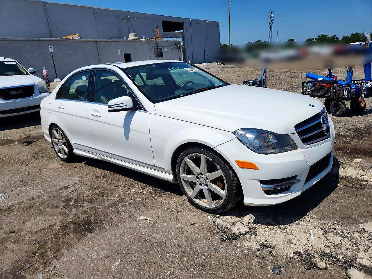 2014 Mercedes-benz C 300 4matic White vin: WDDGF8AB2EA923339
