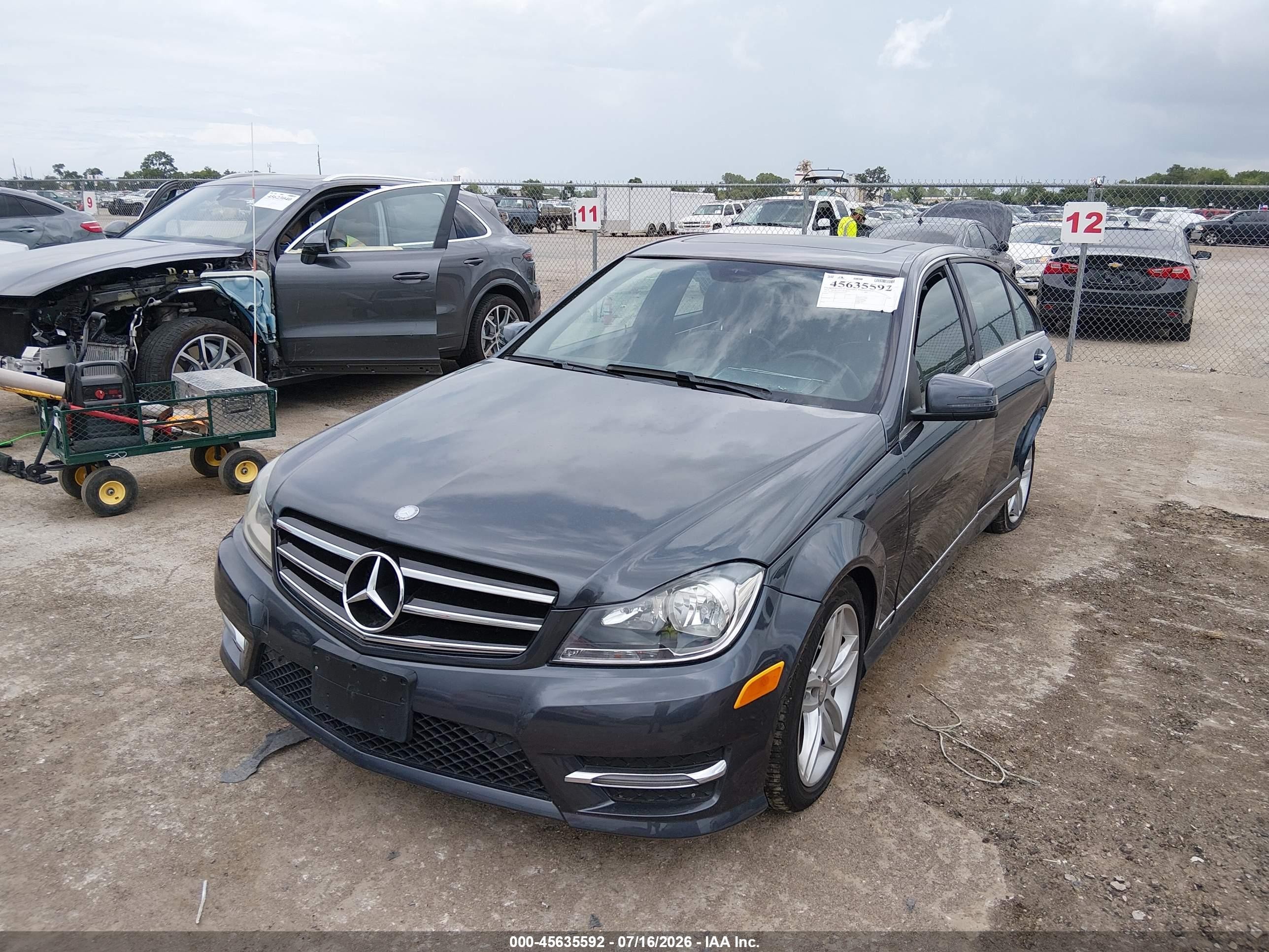2014 Mercedes-benz C 300 Sport 4matic Gray vin: WDDGF8AB2EA952792