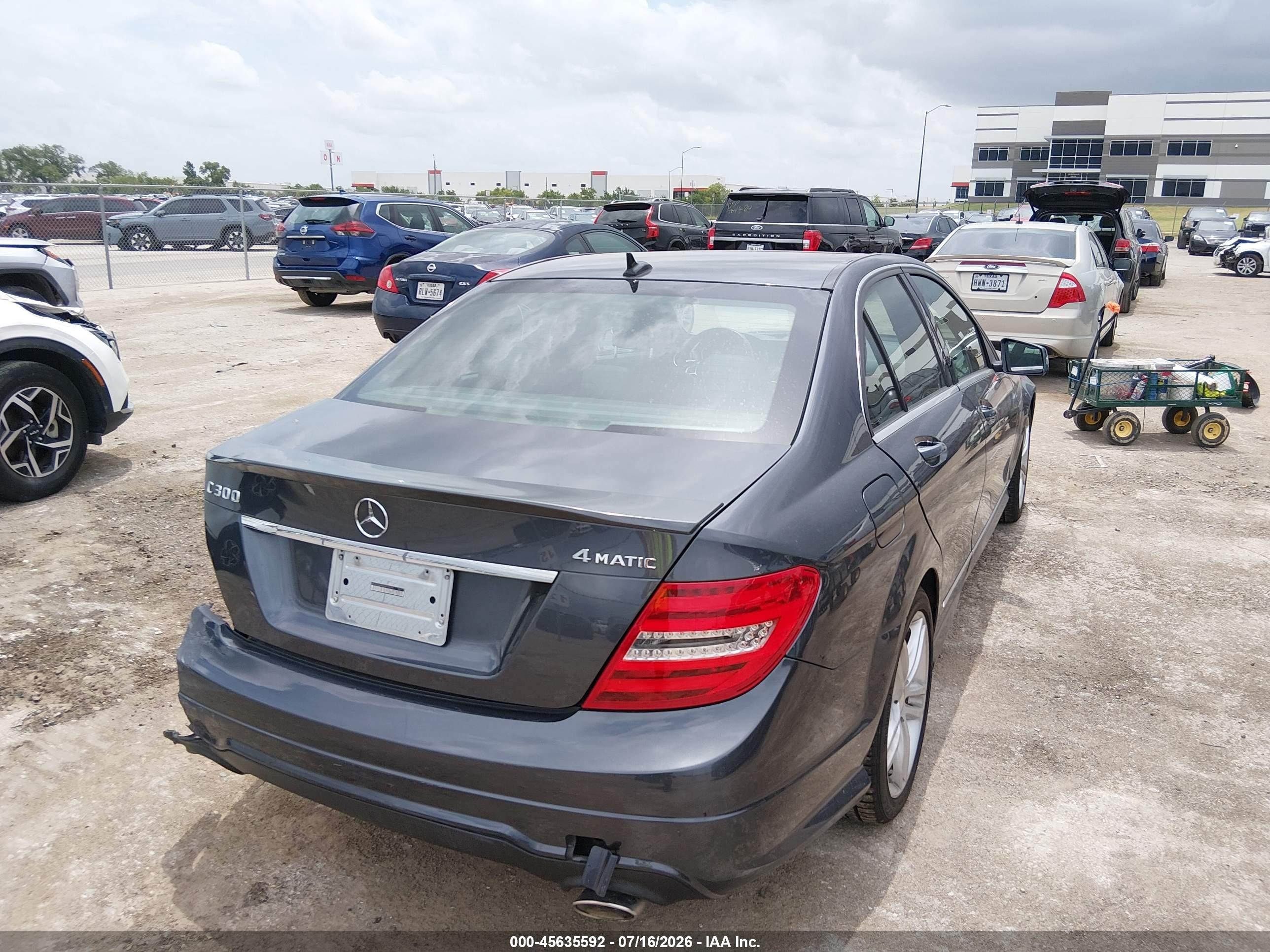 2014 Mercedes-benz C 300 Sport 4matic Gray vin: WDDGF8AB2EA952792