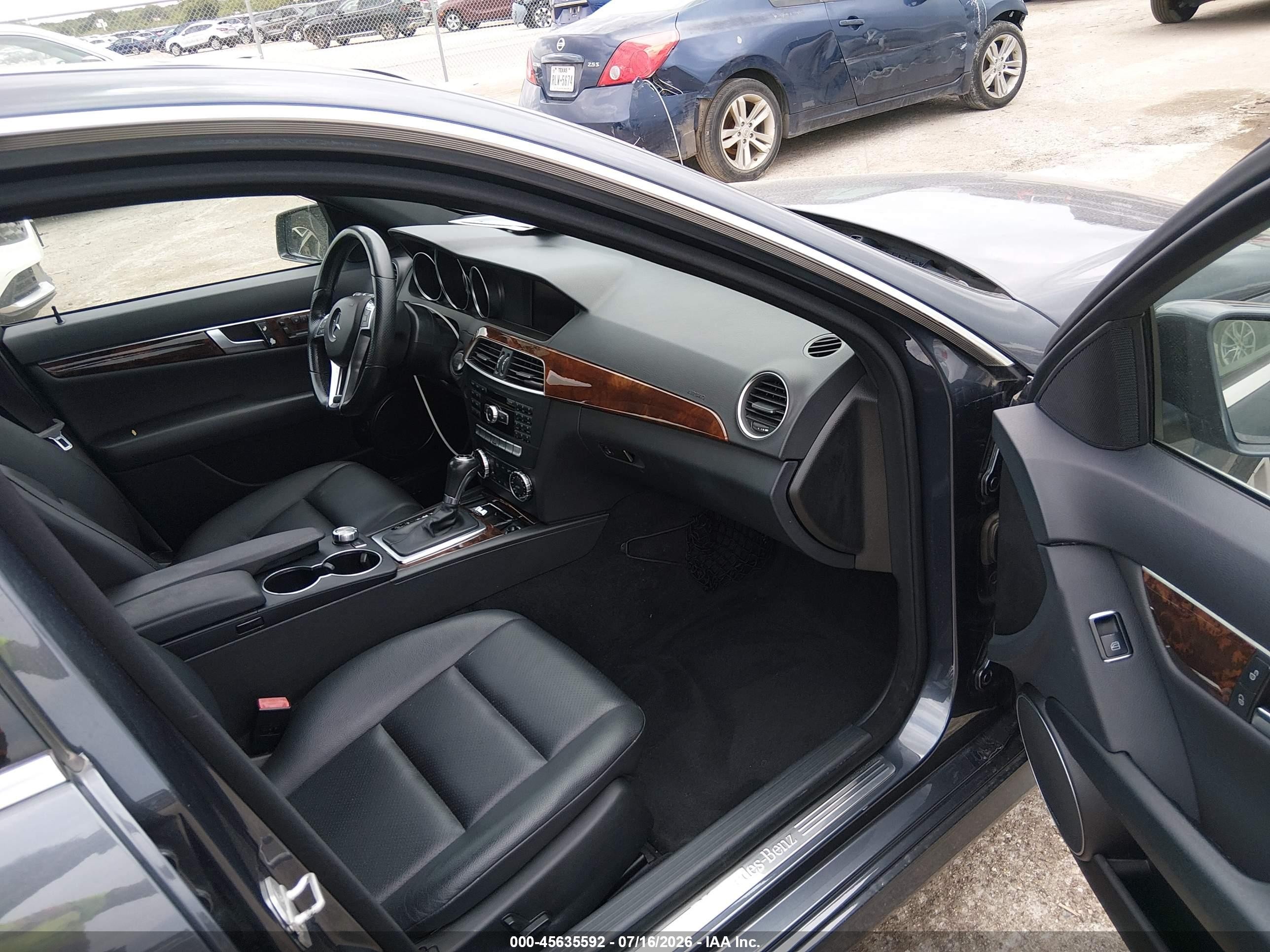 2014 Mercedes-benz C 300 Sport 4matic Gray vin: WDDGF8AB2EA952792