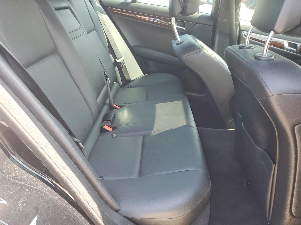 2014 Mercedes-benz C 300 4matic Black vin: WDDGF8AB2EG160185