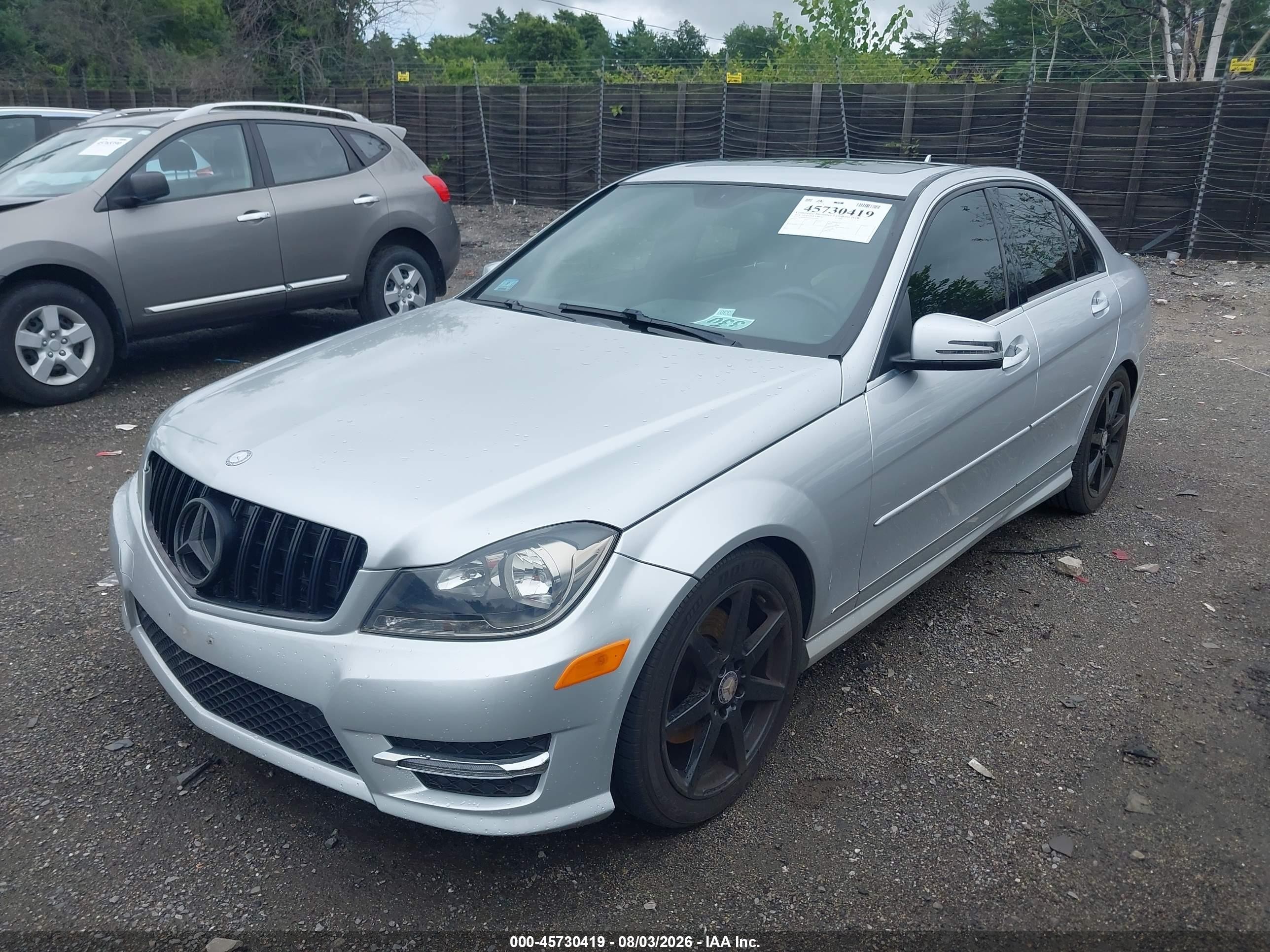 2014 Mercedes-benz C 300 Sport 4matic Silver vin: WDDGF8AB2EG231854