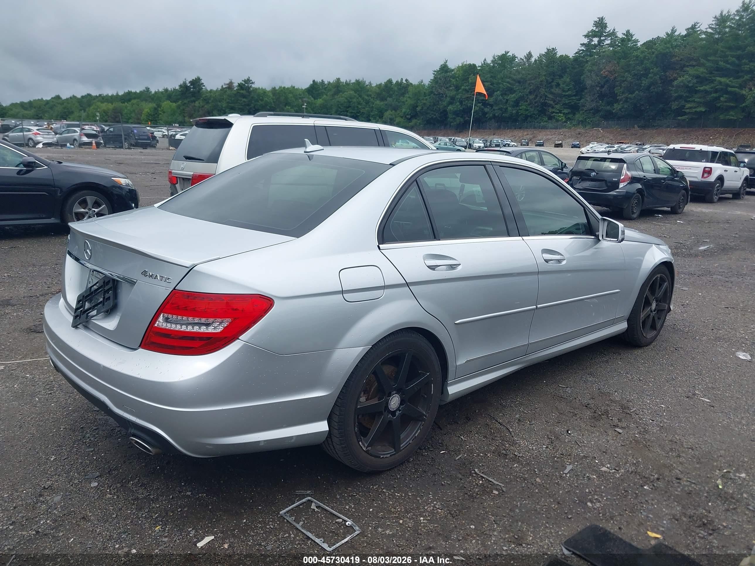 2014 Mercedes-benz C 300 Sport 4matic Silver vin: WDDGF8AB2EG231854