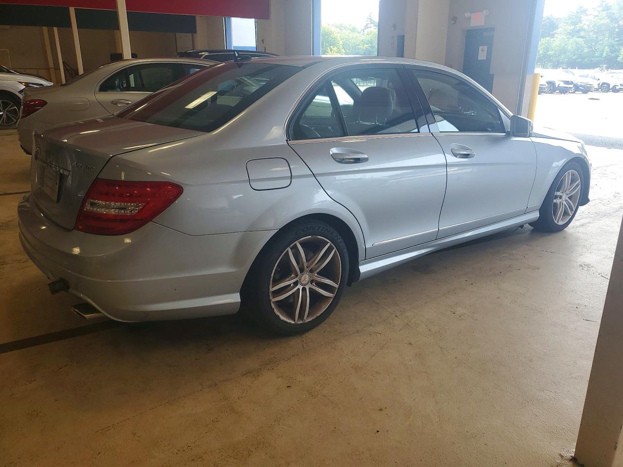 2014 Mercedes-benz C 300 4matic Silver vin: WDDGF8AB2ER307335
