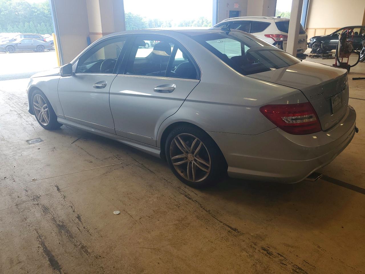 2014 Mercedes-benz C 300 4matic Silver vin: WDDGF8AB2ER307335