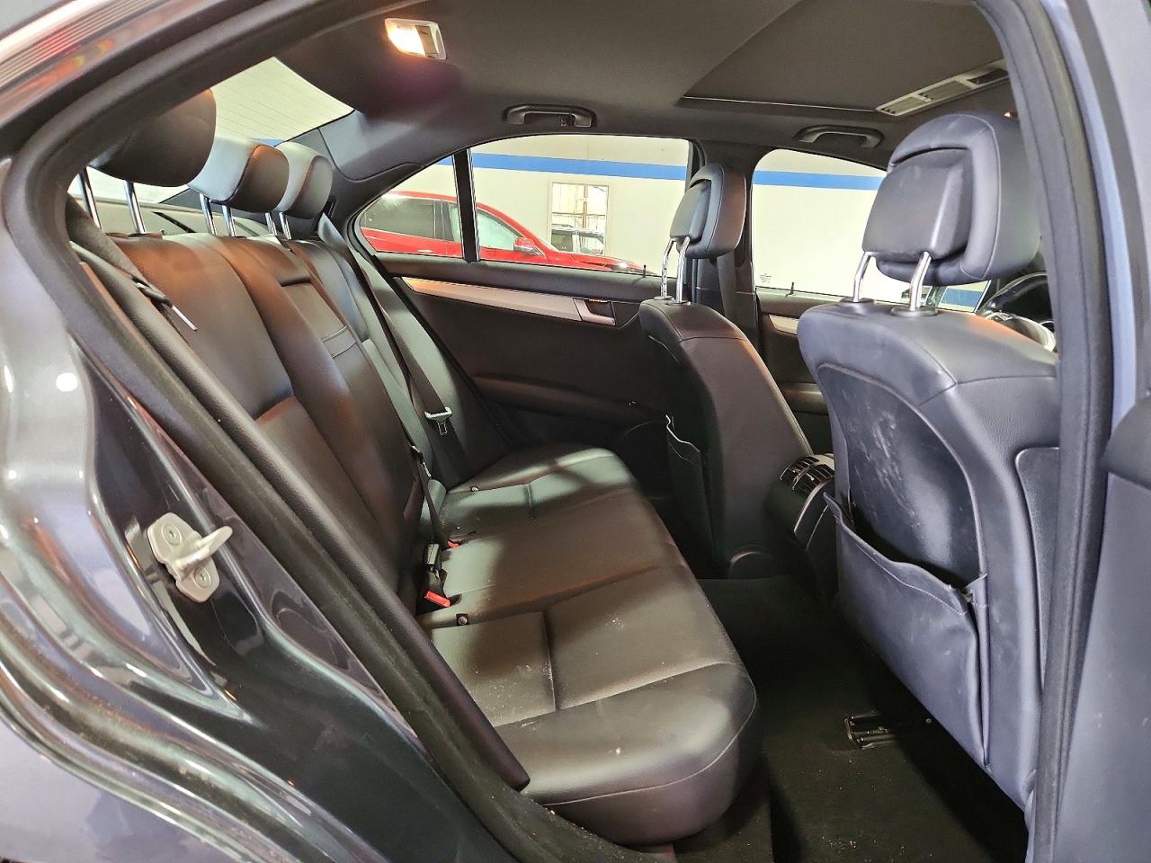 2014 Mercedes-benz C 300 4matic Charcoal vin: WDDGF8AB2ER315208