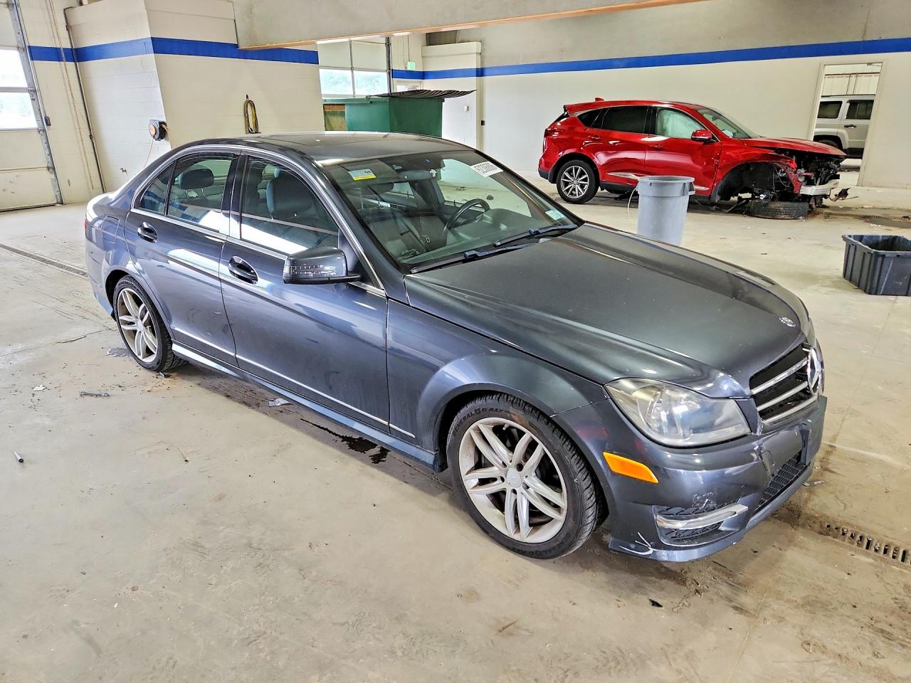 2014 Mercedes-benz C 300 4matic Charcoal vin: WDDGF8AB2ER315208