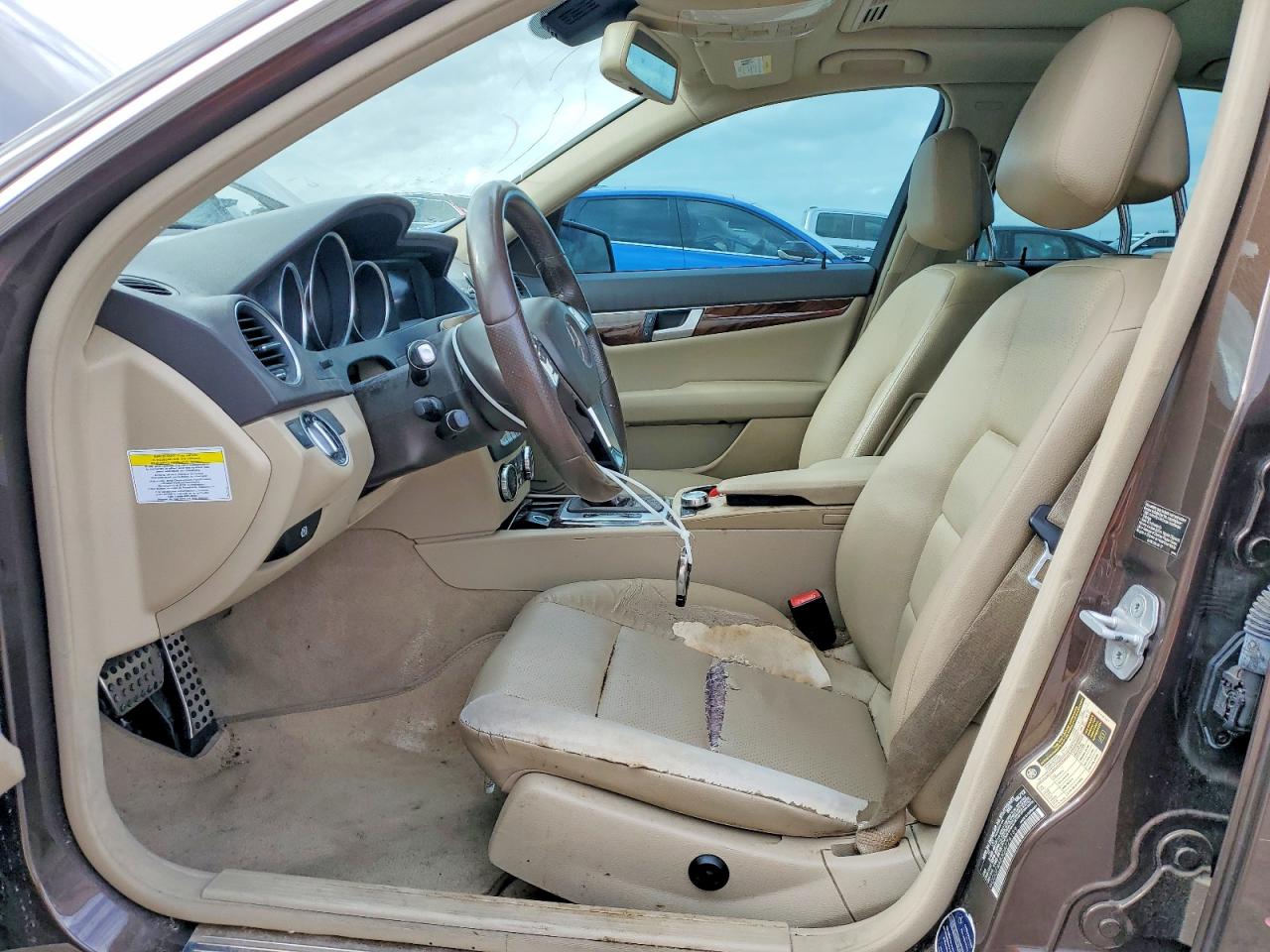 2013 Mercedes-benz C 300 4matic Коричневый vin: WDDGF8AB3DA776169