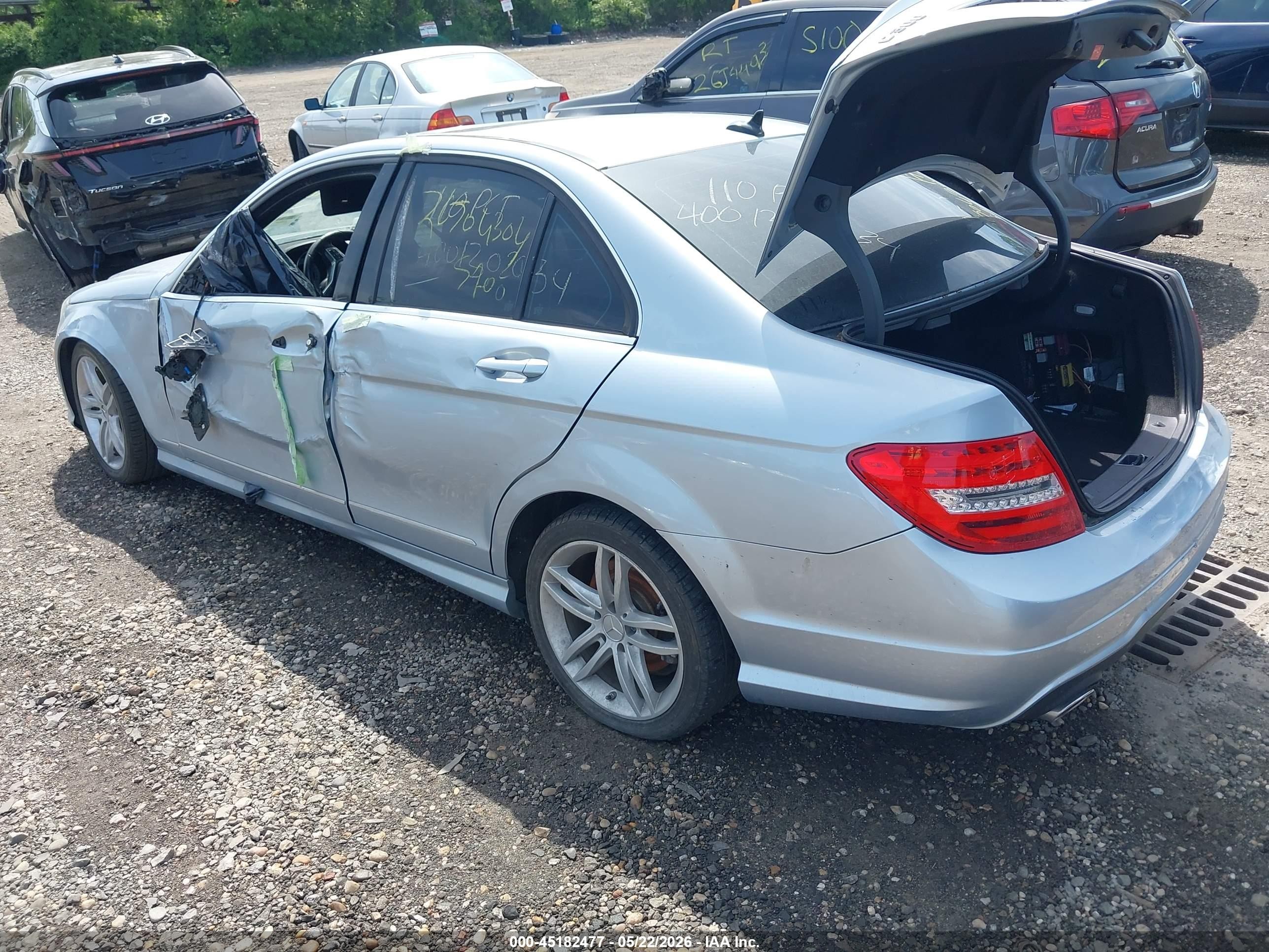 2013 Mercedes-benz C 300 Sport 4matic Серебряный vin: WDDGF8AB3DA811888