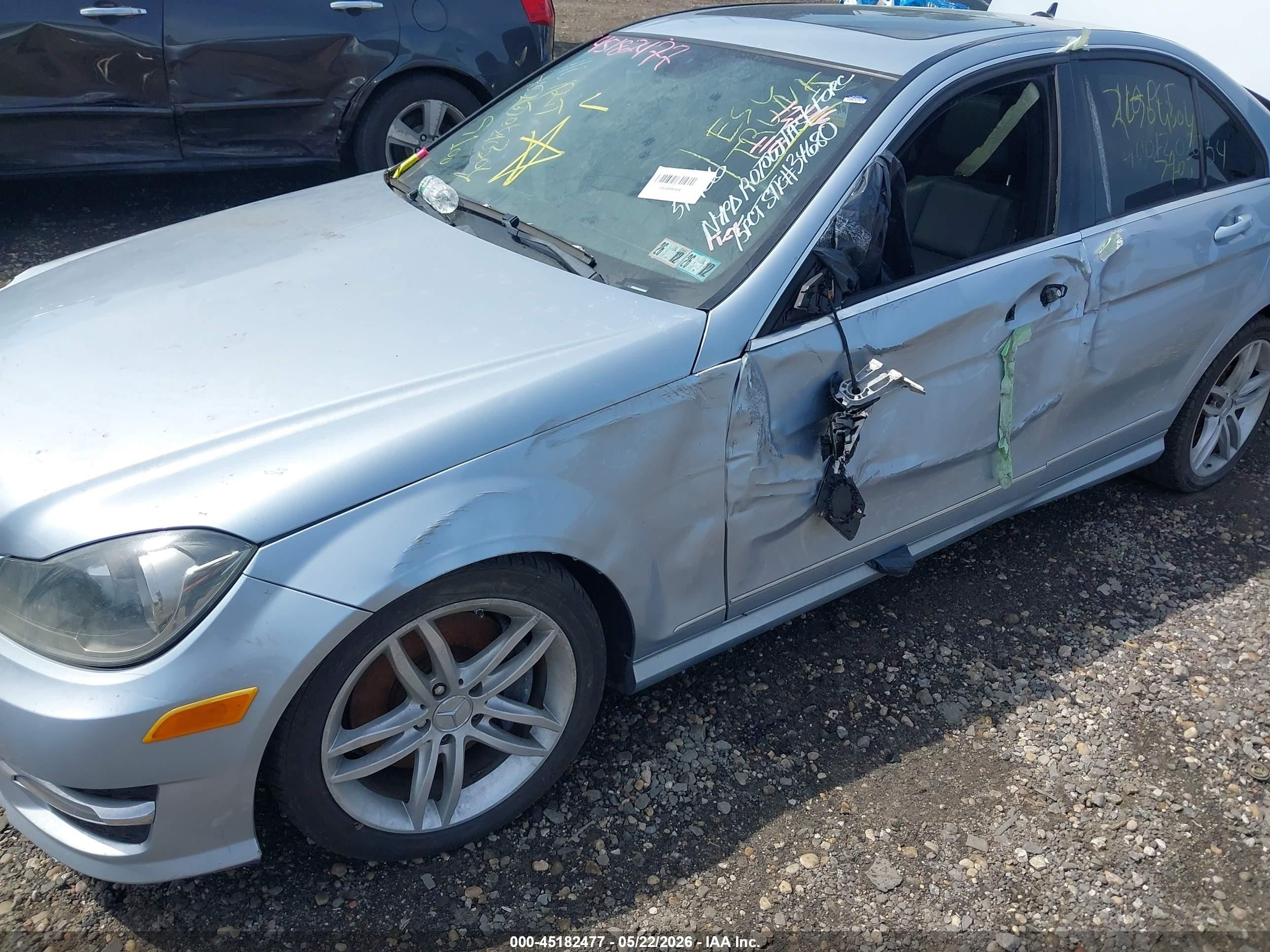 2013 Mercedes-benz C 300 Sport 4matic Серебряный vin: WDDGF8AB3DA811888