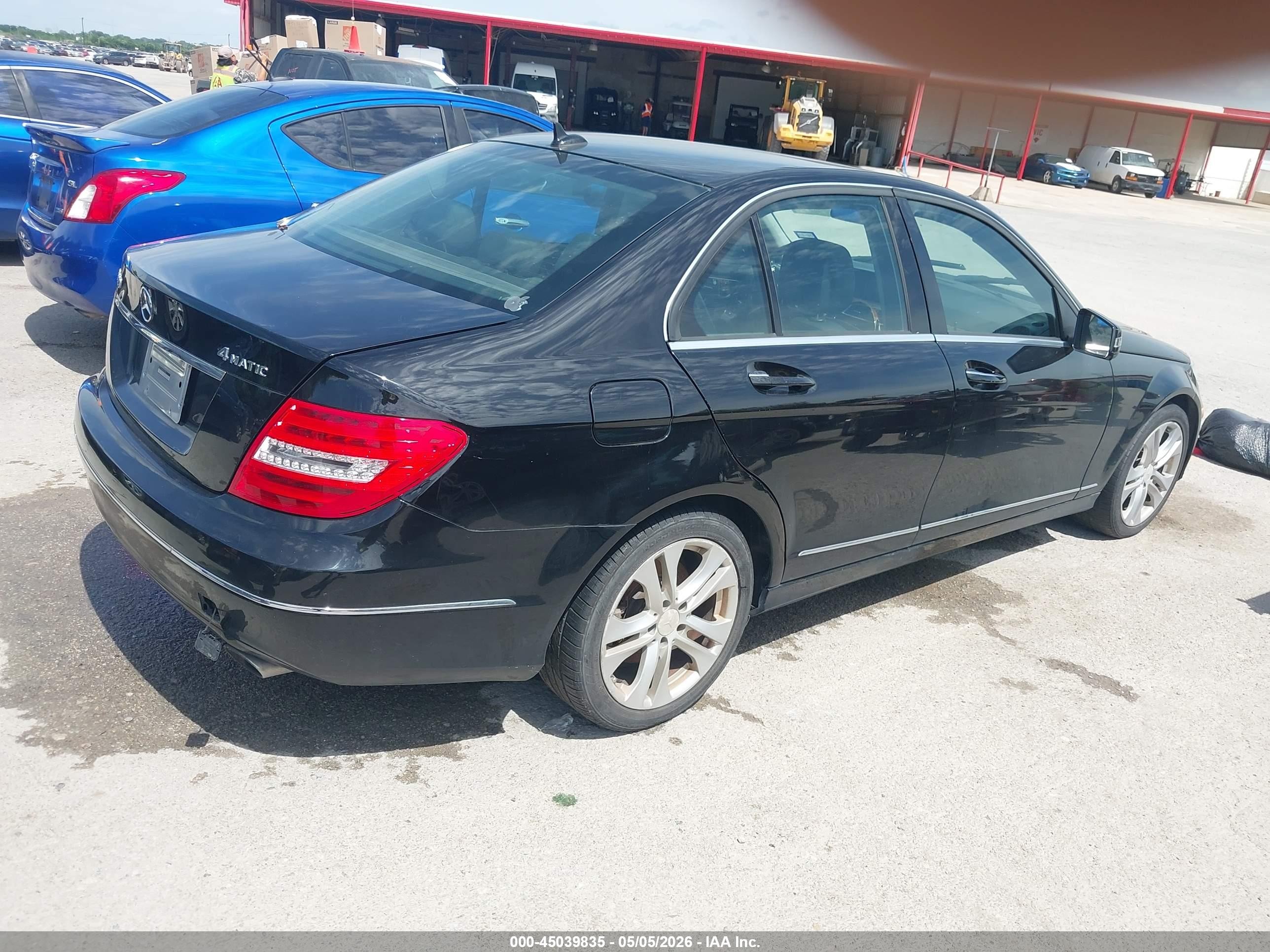 2013 Mercedes-benz C 300 Luxury 4matic/sport 4matic Black vin: WDDGF8AB3DA815021