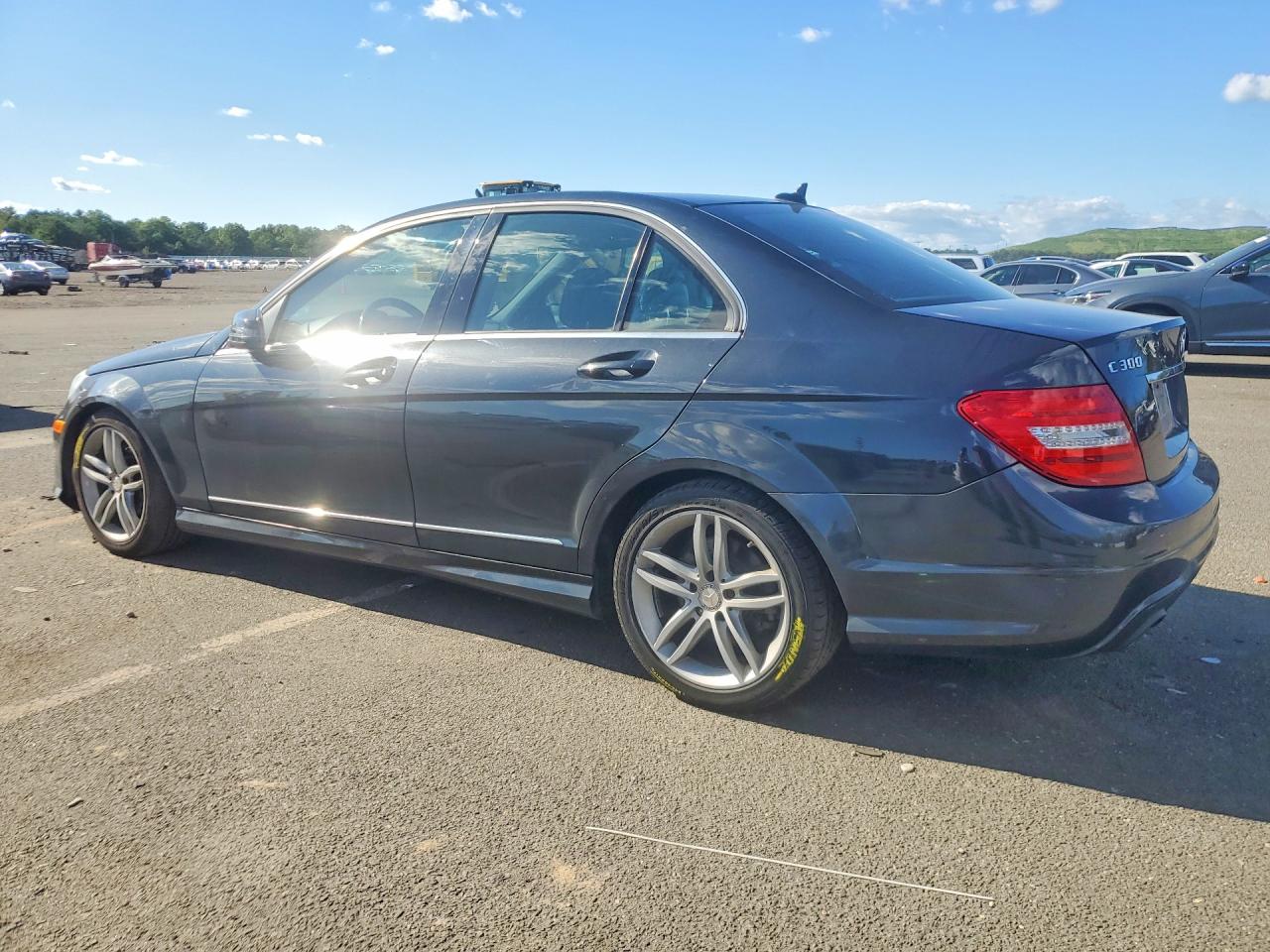 2013 Mercedes-benz C 300 4matic Угольный vin: WDDGF8AB3DA880600
