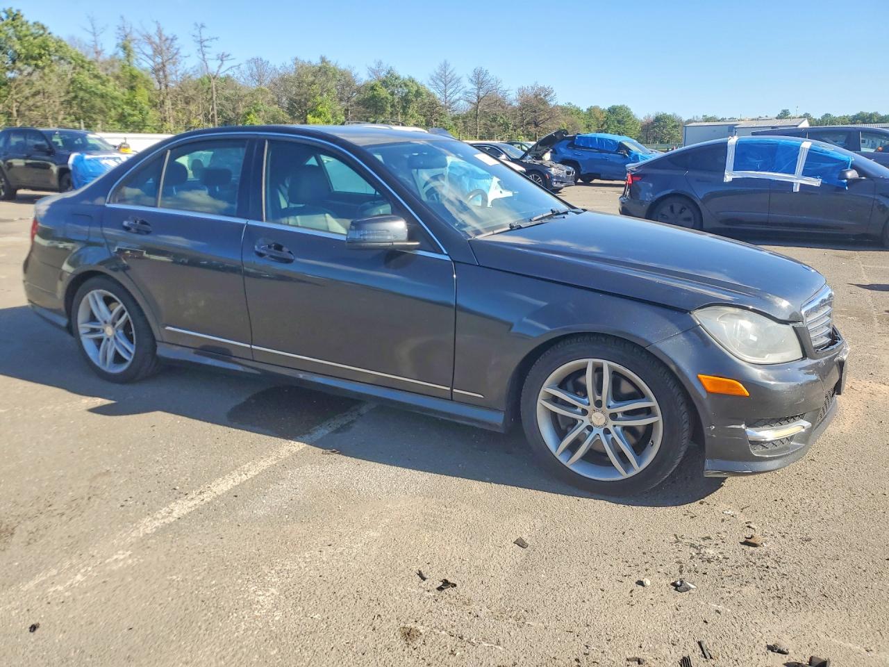 2013 Mercedes-benz C 300 4matic Угольный vin: WDDGF8AB3DA880600