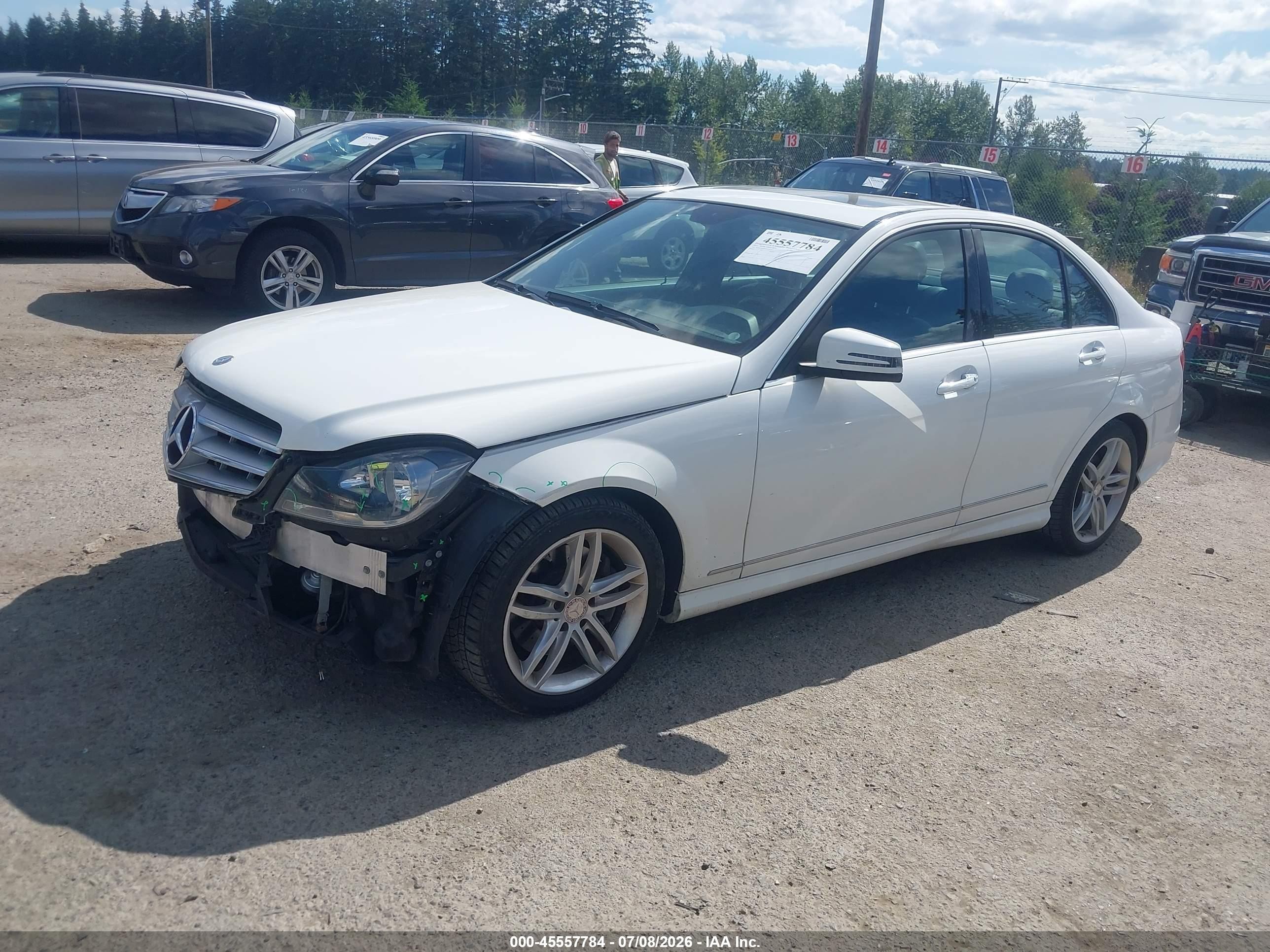 2013 Mercedes-benz C 300 Sport 4matic White vin: WDDGF8AB3DG076732