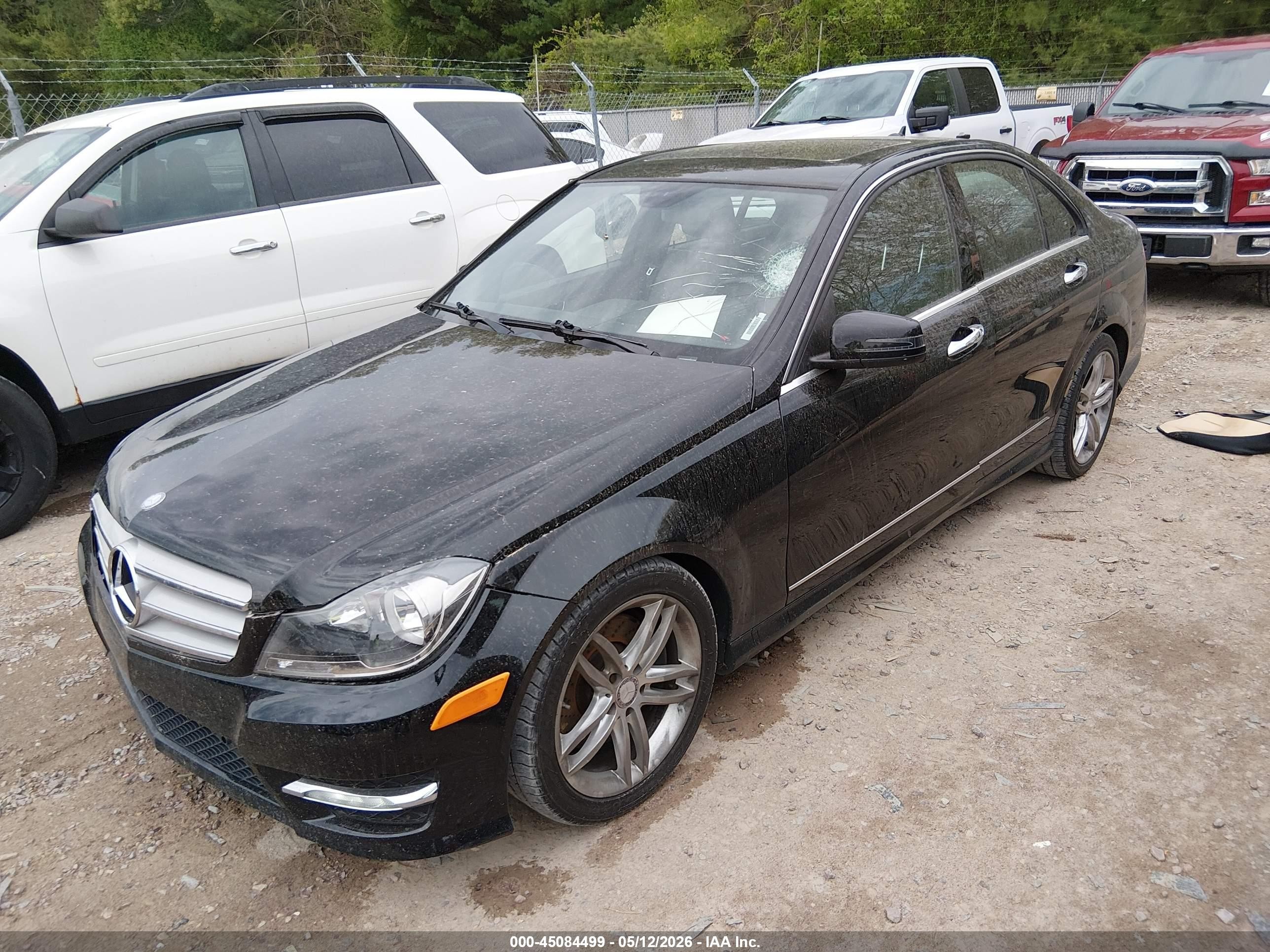 2013 Mercedes-benz C 300 Sport 4matic Черный vin: WDDGF8AB3DR241344