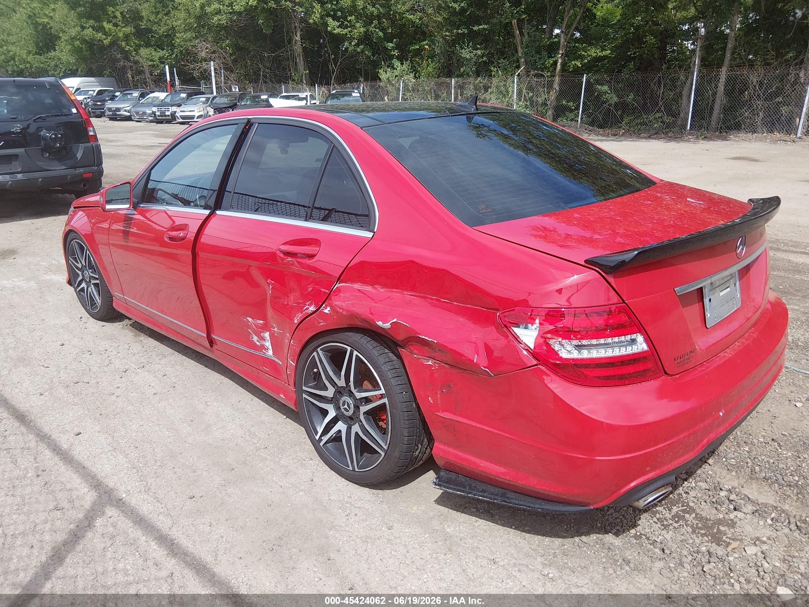 2013 Mercedes-benz C 300 Sport 4matic Red vin: WDDGF8AB3DR251713