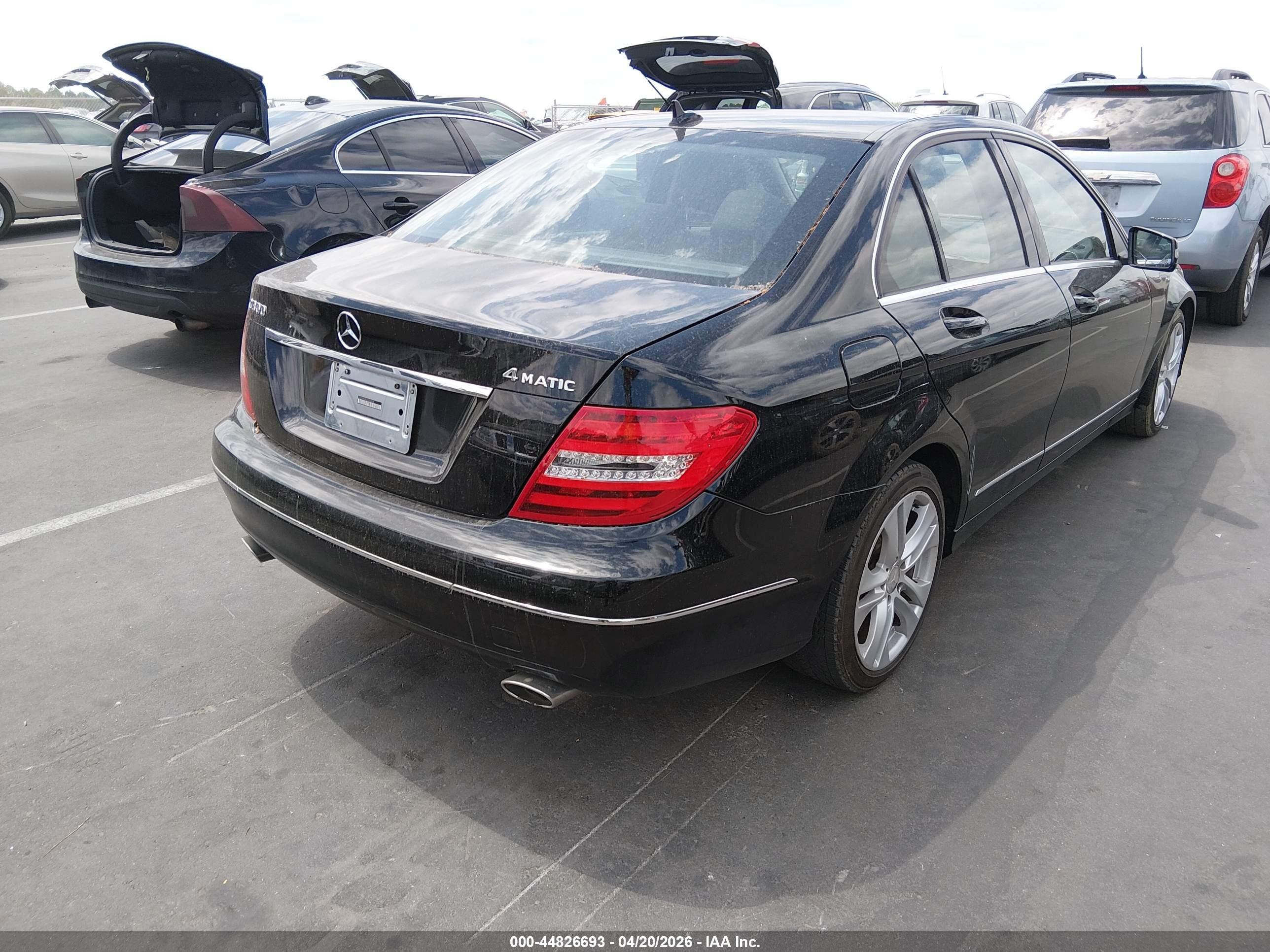 2013 Mercedes-benz C 300 Luxury 4matic Black vin: WDDGF8AB3DR252828