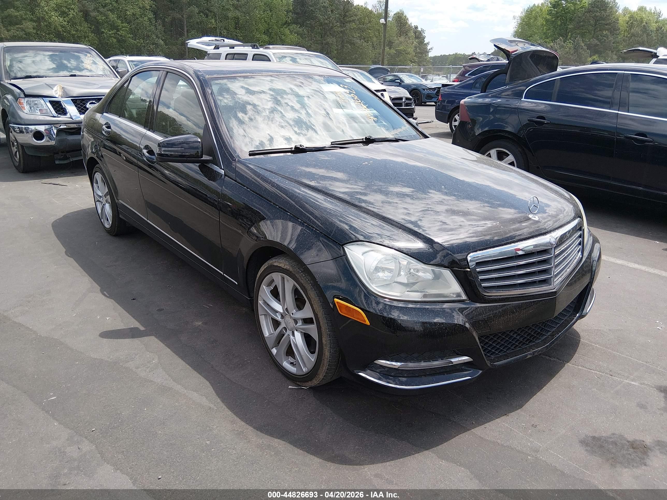 2013 Mercedes-benz C 300 Luxury 4matic Black vin: WDDGF8AB3DR252828