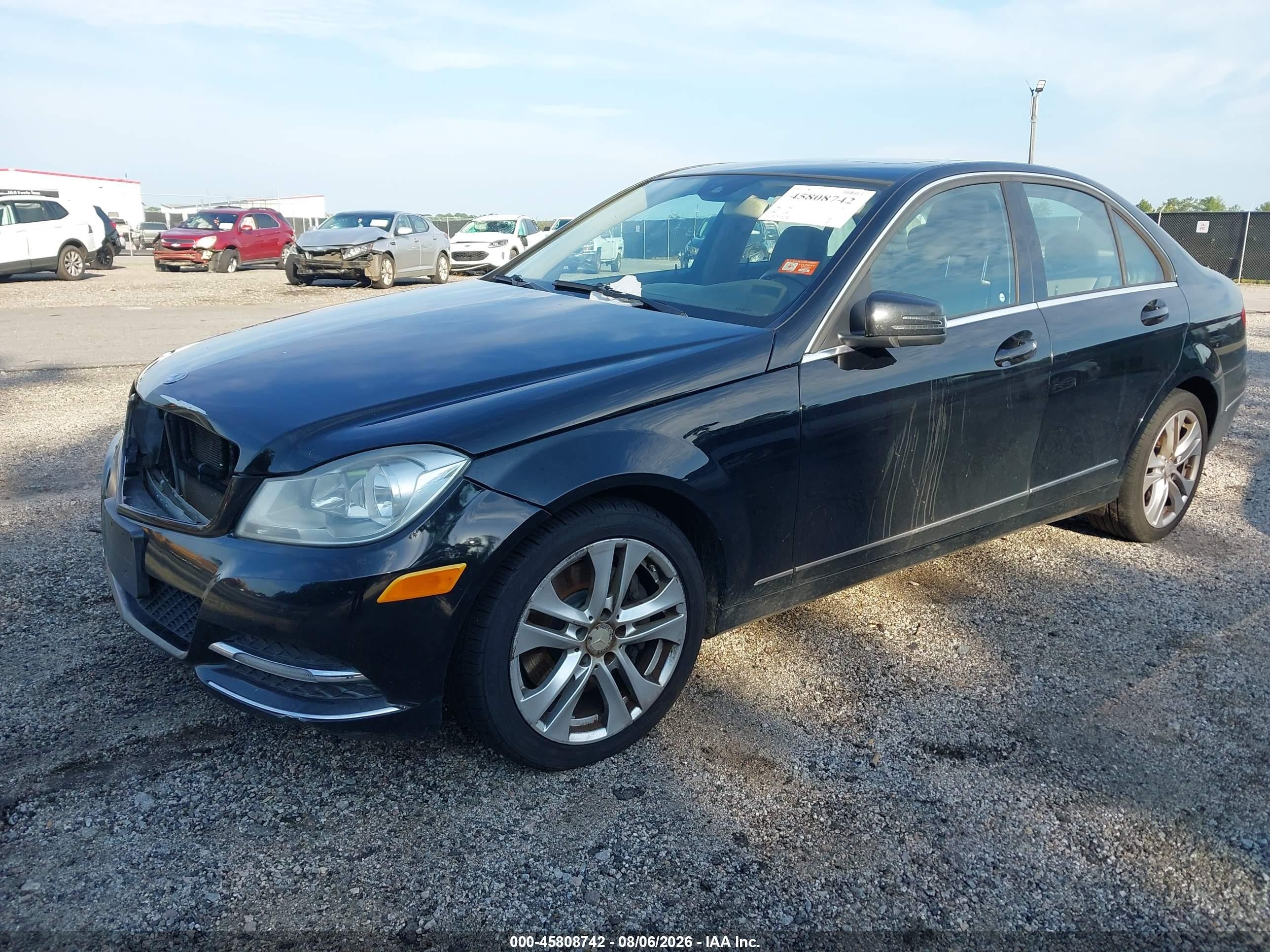 2013 Mercedes-benz C 300 Luxury 4matic Черный vin: WDDGF8AB3DR254840