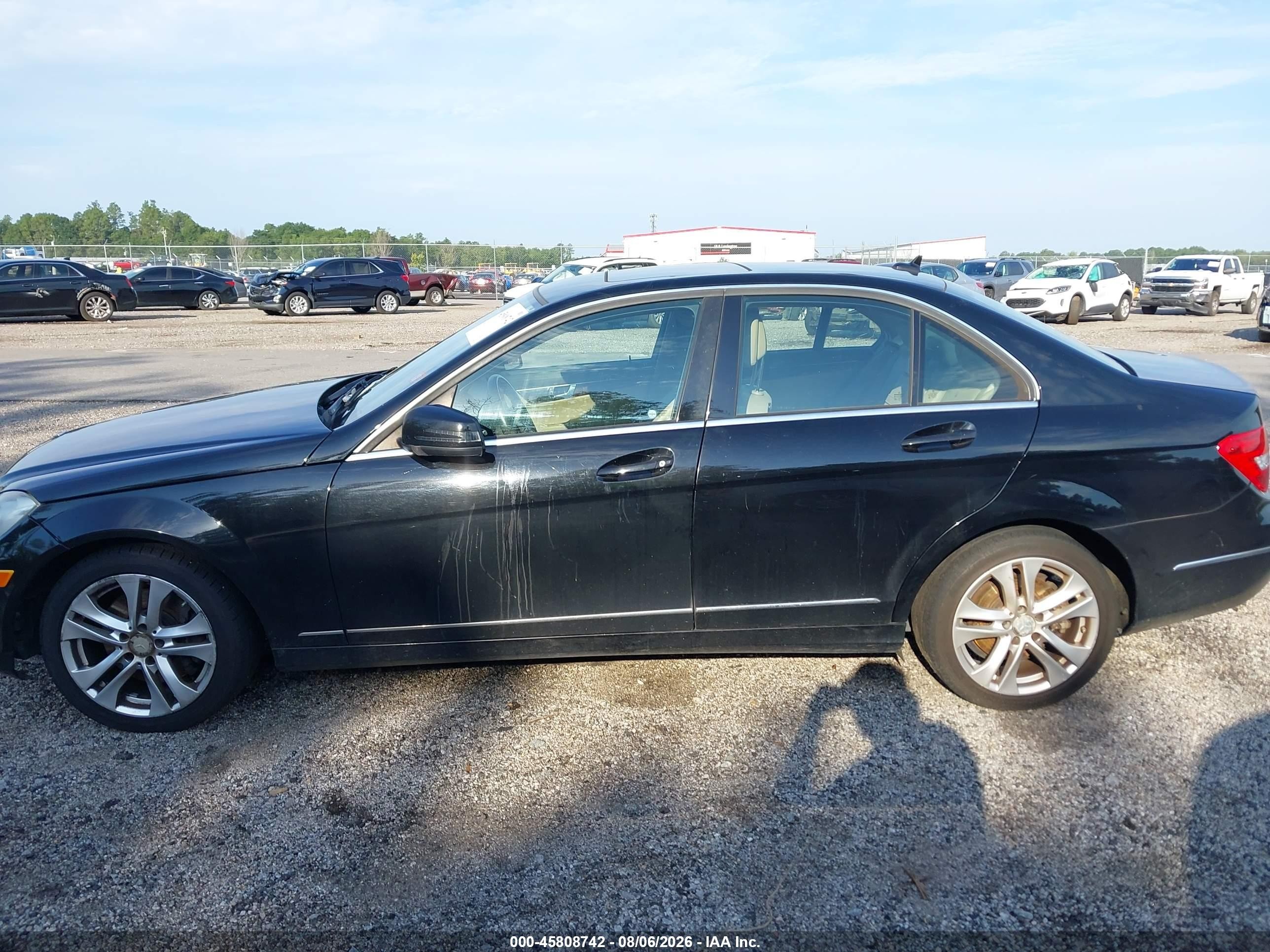 2013 Mercedes-benz C 300 Luxury 4matic Черный vin: WDDGF8AB3DR254840
