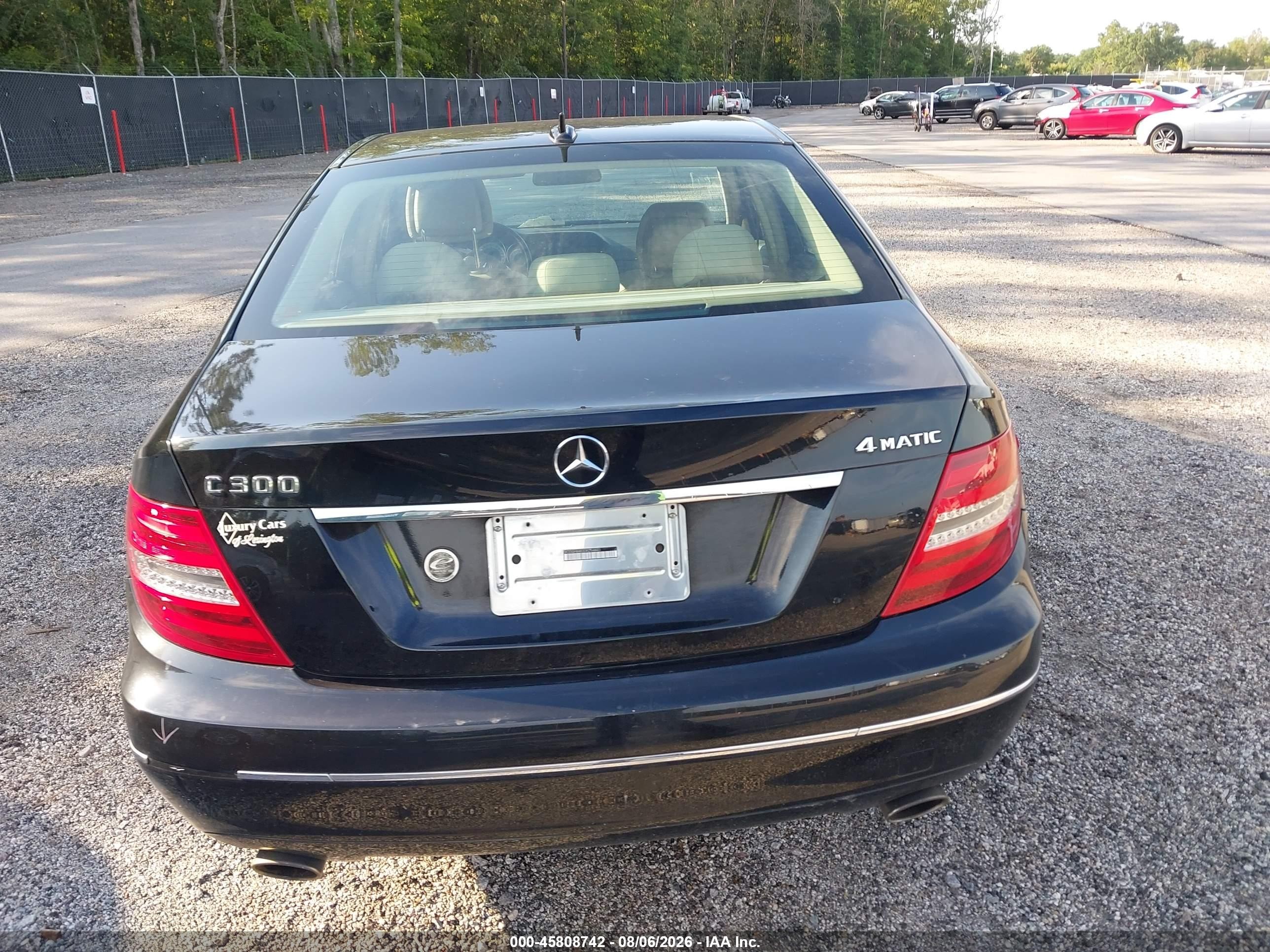 2013 Mercedes-benz C 300 Luxury 4matic Черный vin: WDDGF8AB3DR254840