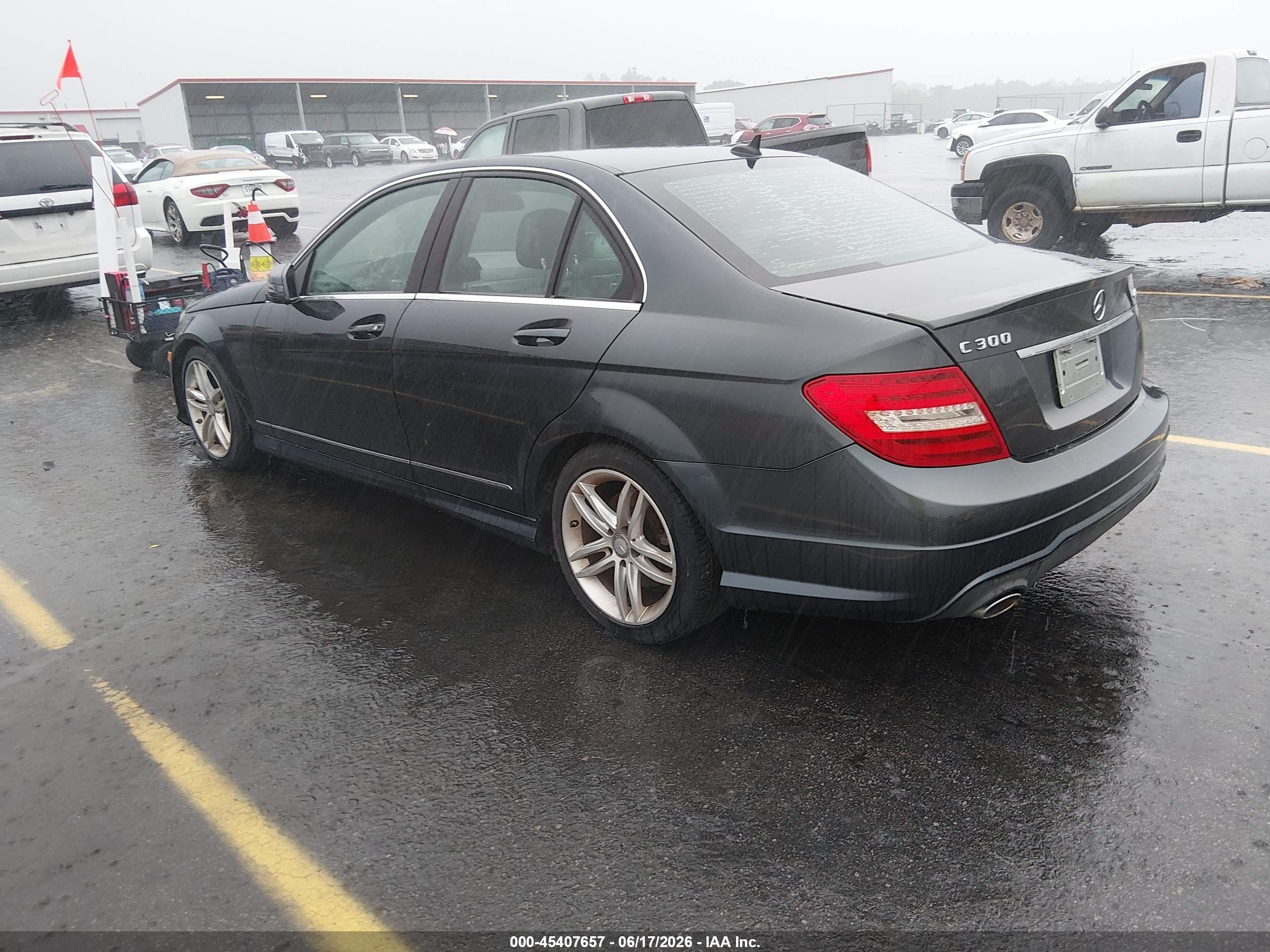 2013 Mercedes-benz C 300 Sport 4matic Gray vin: WDDGF8AB3DR264316