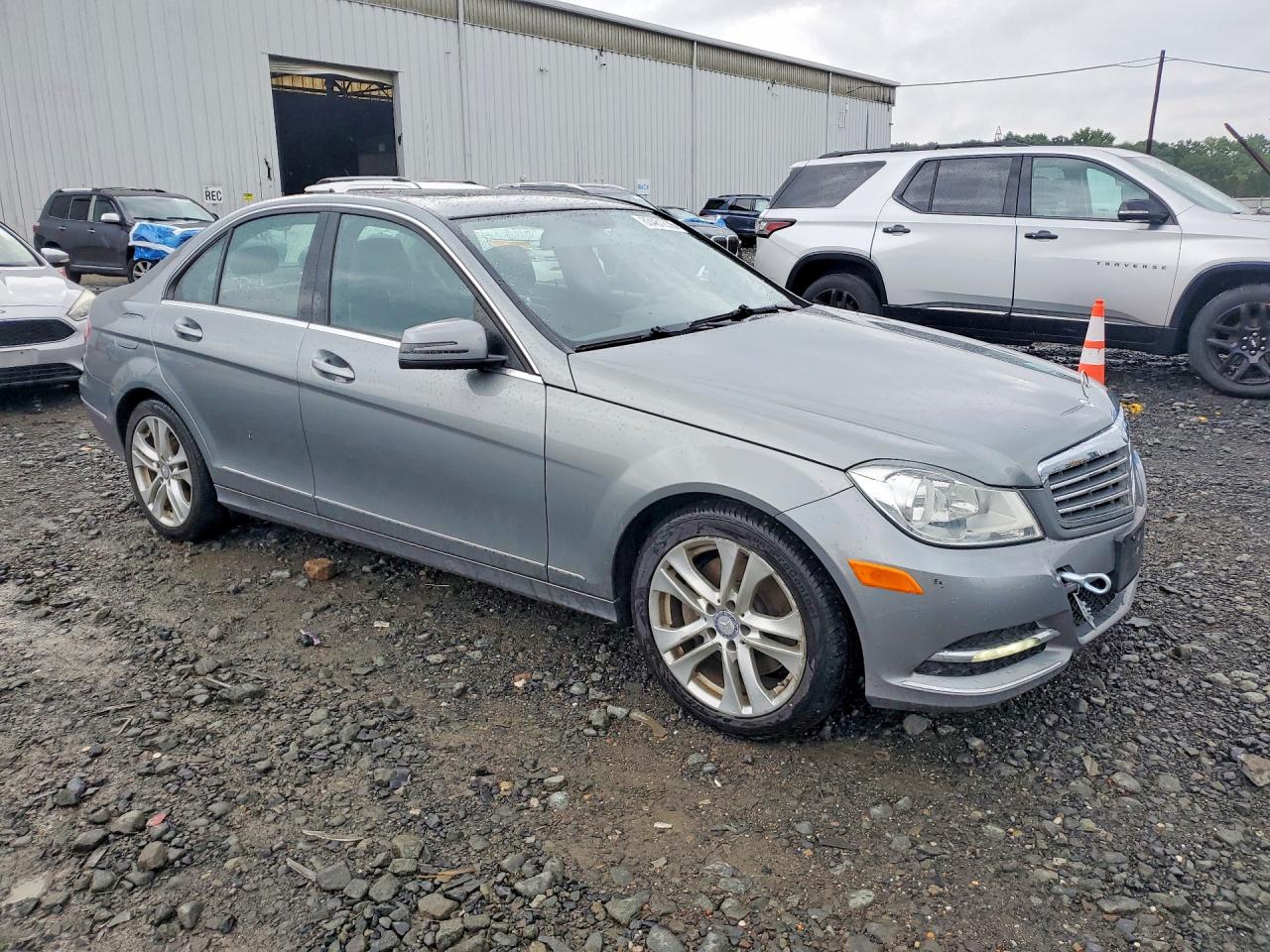 2013 Mercedes-benz C 300 4matic Silver vin: WDDGF8AB3DR265370