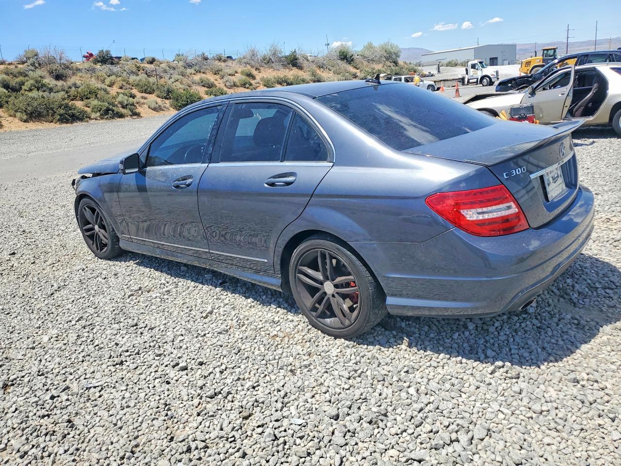 2013 Mercedes-benz C 300 4matic Charcoal vin: WDDGF8AB3DR267233