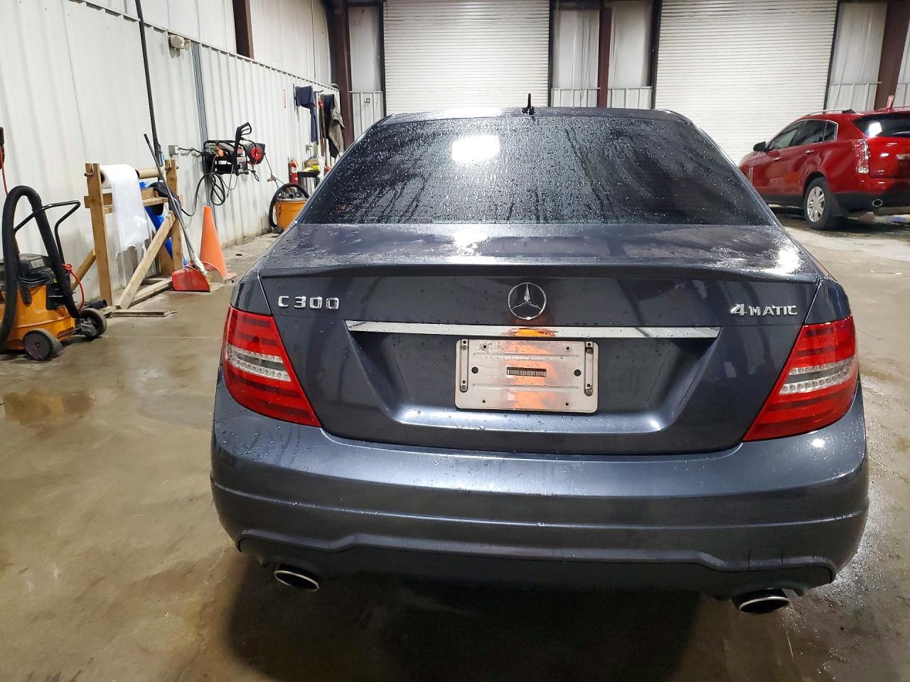 2013 Mercedes-benz C 300 4matic Charcoal vin: WDDGF8AB3DR279561