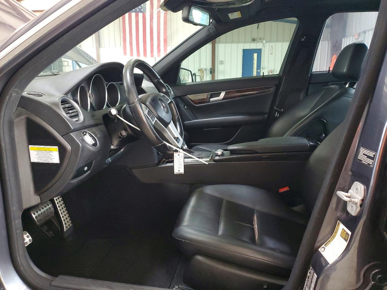 2013 Mercedes-benz C 300 4matic Charcoal vin: WDDGF8AB3DR279561