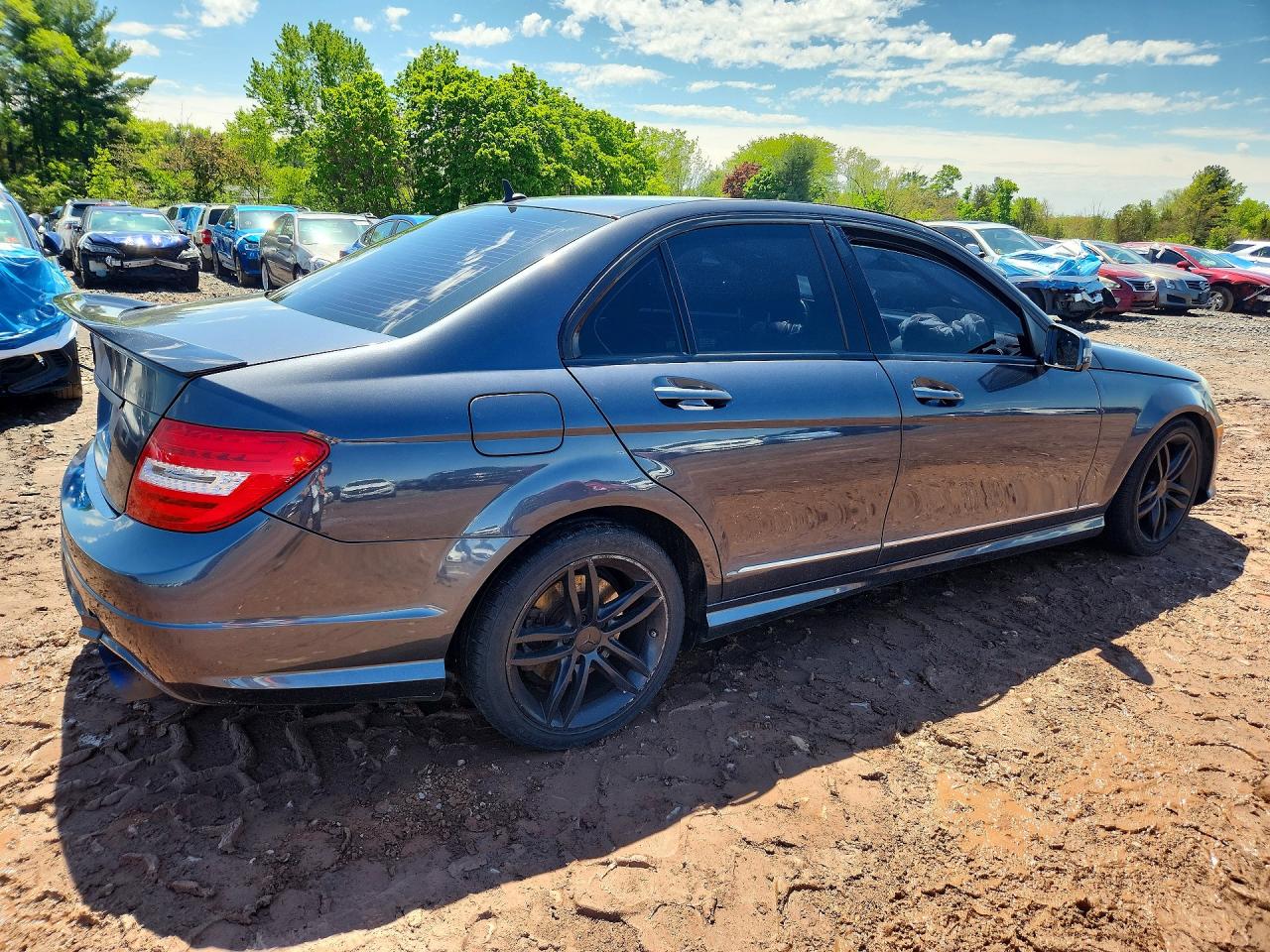 2013 Mercedes-benz C 300 4matic Charcoal vin: WDDGF8AB3DR279592