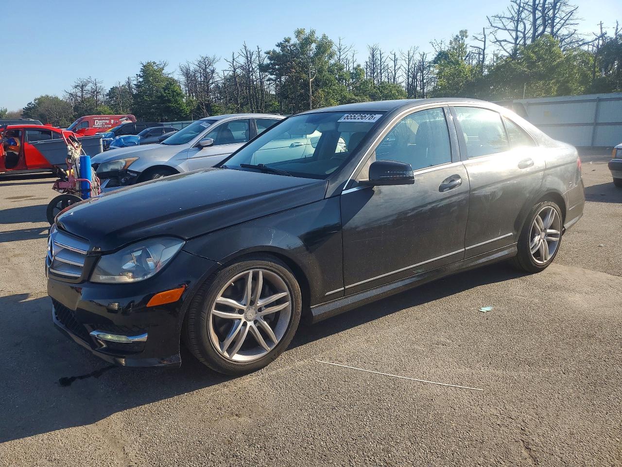 2013 Mercedes-benz C 300 4matic Черный vin: WDDGF8AB3DR286705