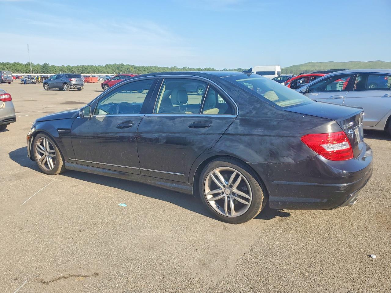 2013 Mercedes-benz C 300 4matic Черный vin: WDDGF8AB3DR286705