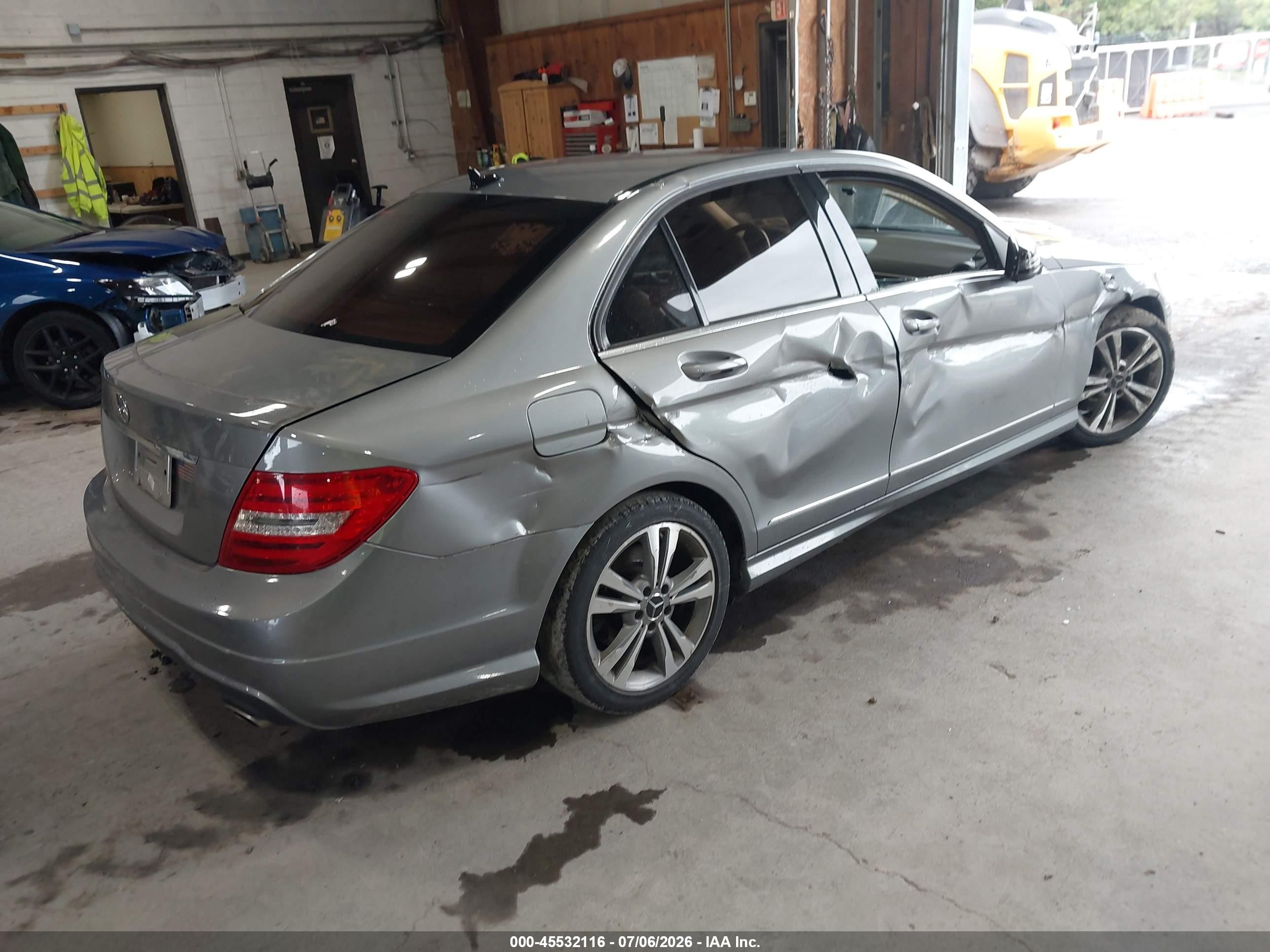 2013 Mercedes-benz C 300 Sport 4matic Gray vin: WDDGF8AB3DR294710