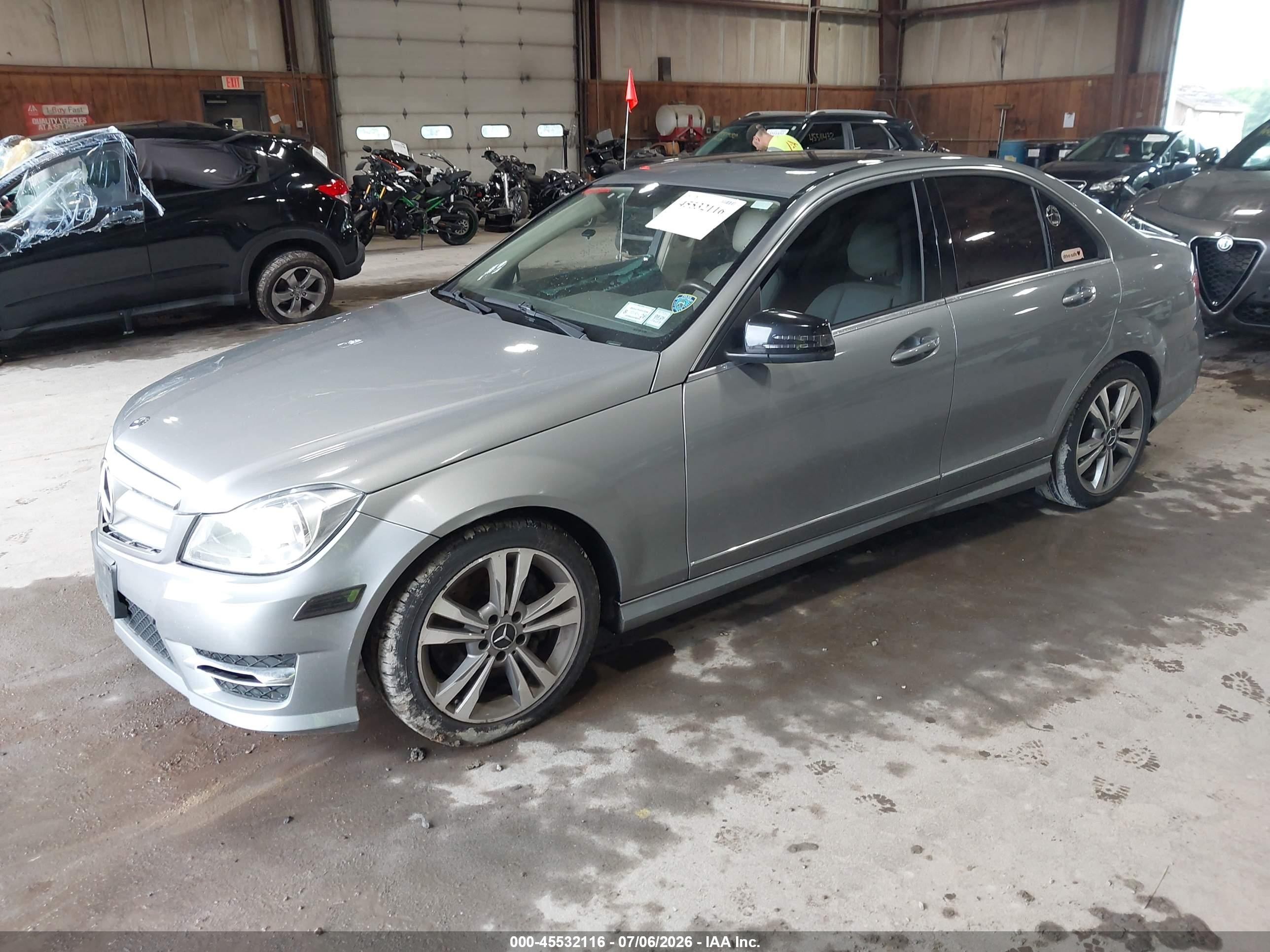 2013 Mercedes-benz C 300 Sport 4matic Gray vin: WDDGF8AB3DR294710