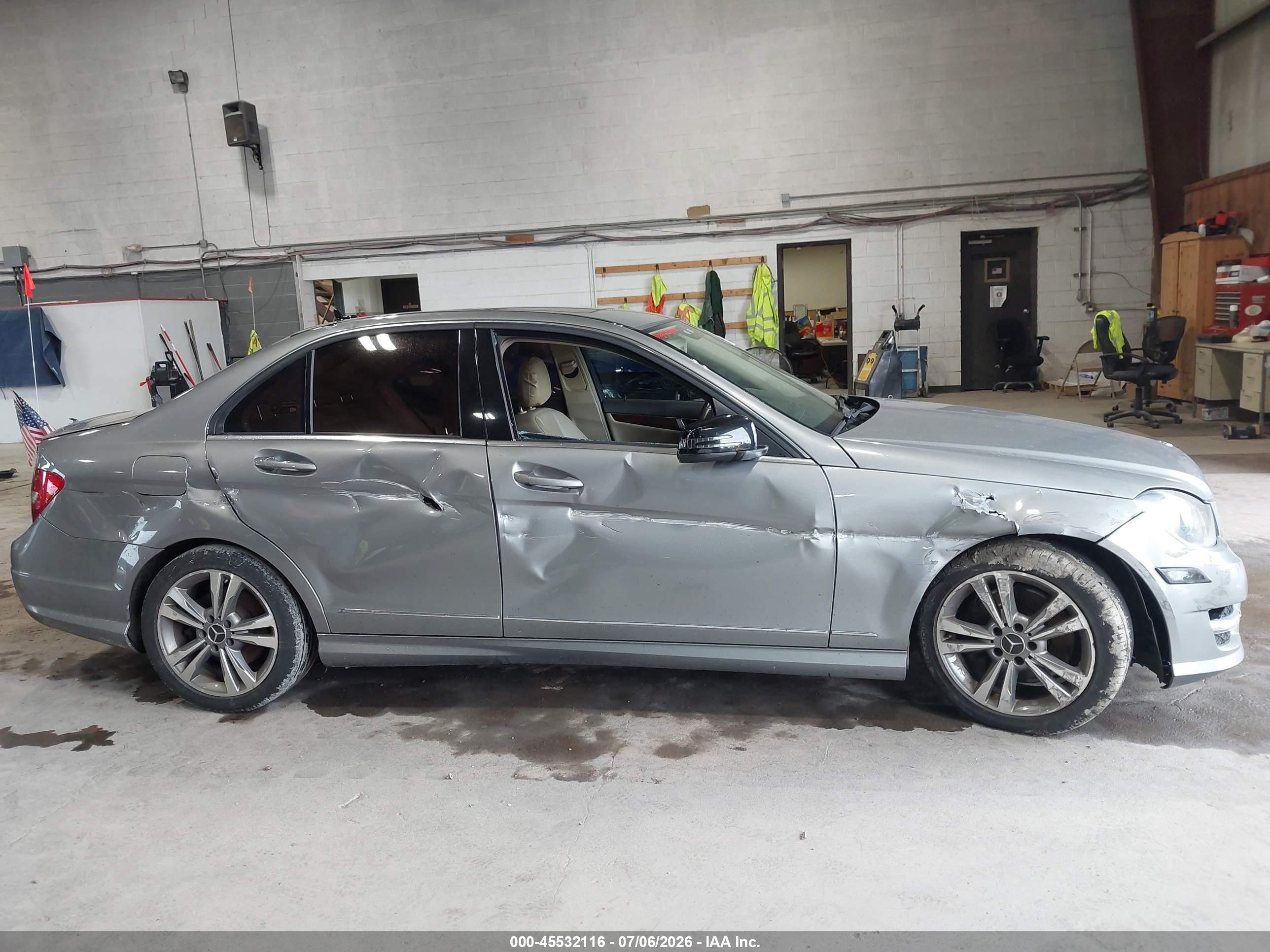 2013 Mercedes-benz C 300 Sport 4matic Gray vin: WDDGF8AB3DR294710