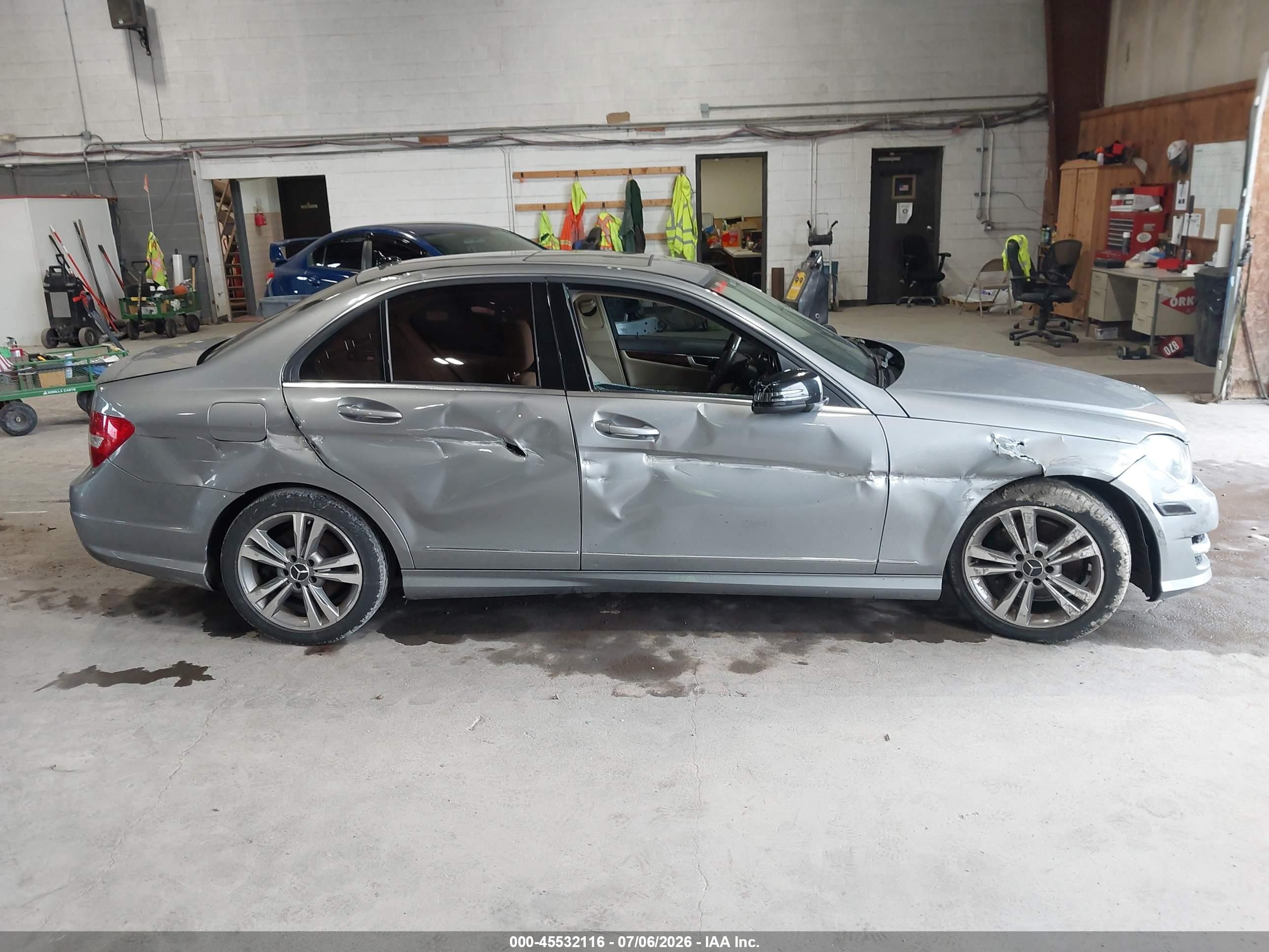 2013 Mercedes-benz C 300 Sport 4matic Gray vin: WDDGF8AB3DR294710