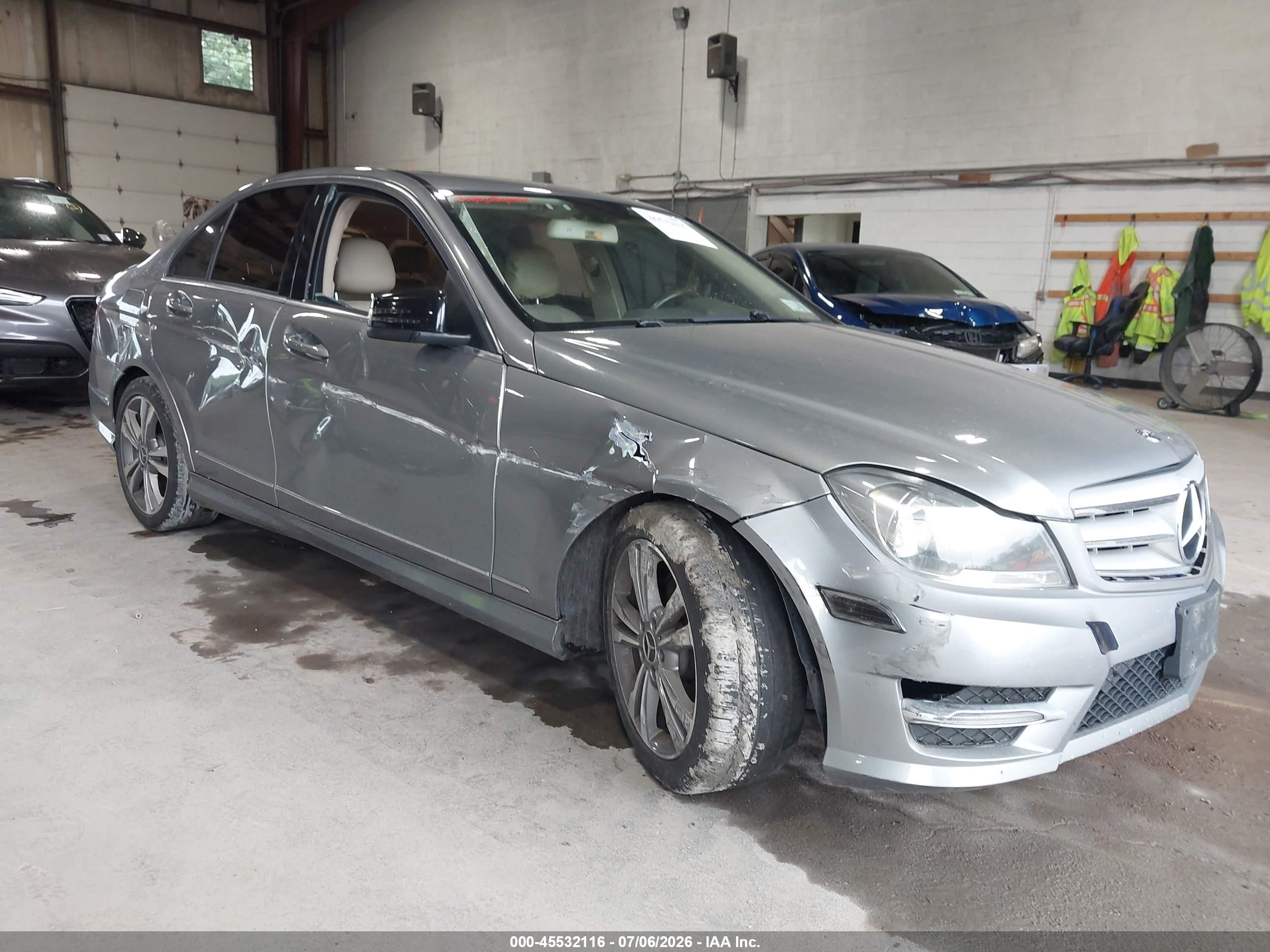 2013 Mercedes-benz C 300 Sport 4matic Gray vin: WDDGF8AB3DR294710