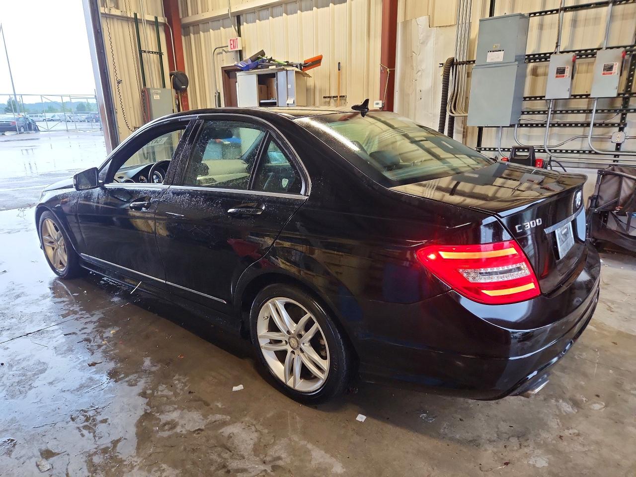 2014 Mercedes-benz C 300 4matic Black vin: WDDGF8AB3EG177349