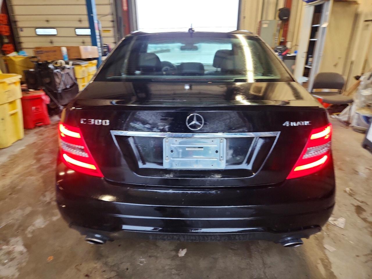 2014 Mercedes-benz C 300 4matic Black vin: WDDGF8AB3EG177349