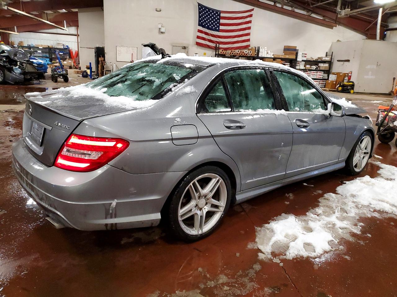 2014 Mercedes-benz C 300 4matic Silver vin: WDDGF8AB3EG245679