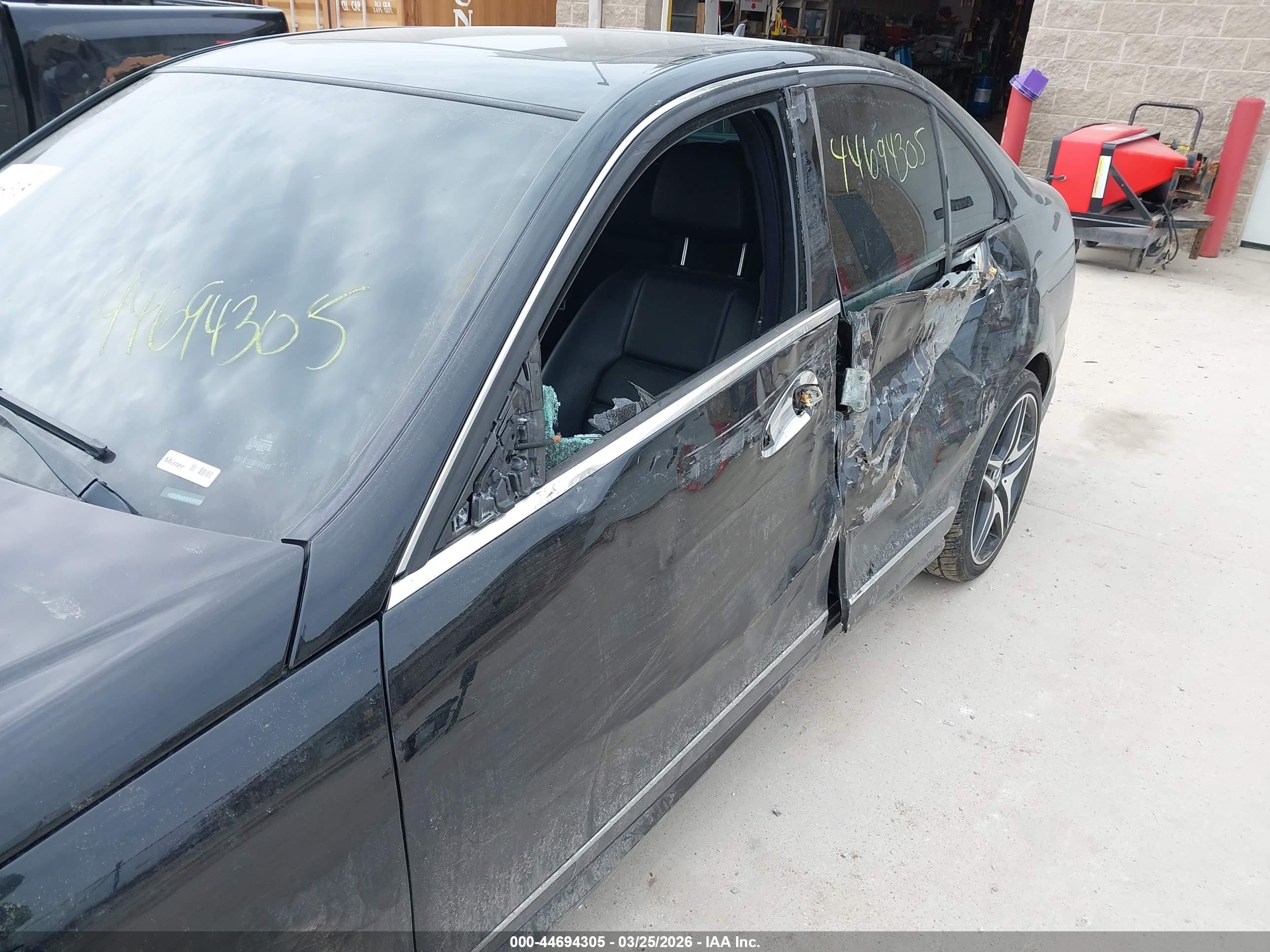 2014 Mercedes-benz C 300 Sport 4matic Black vin: WDDGF8AB3ER303259
