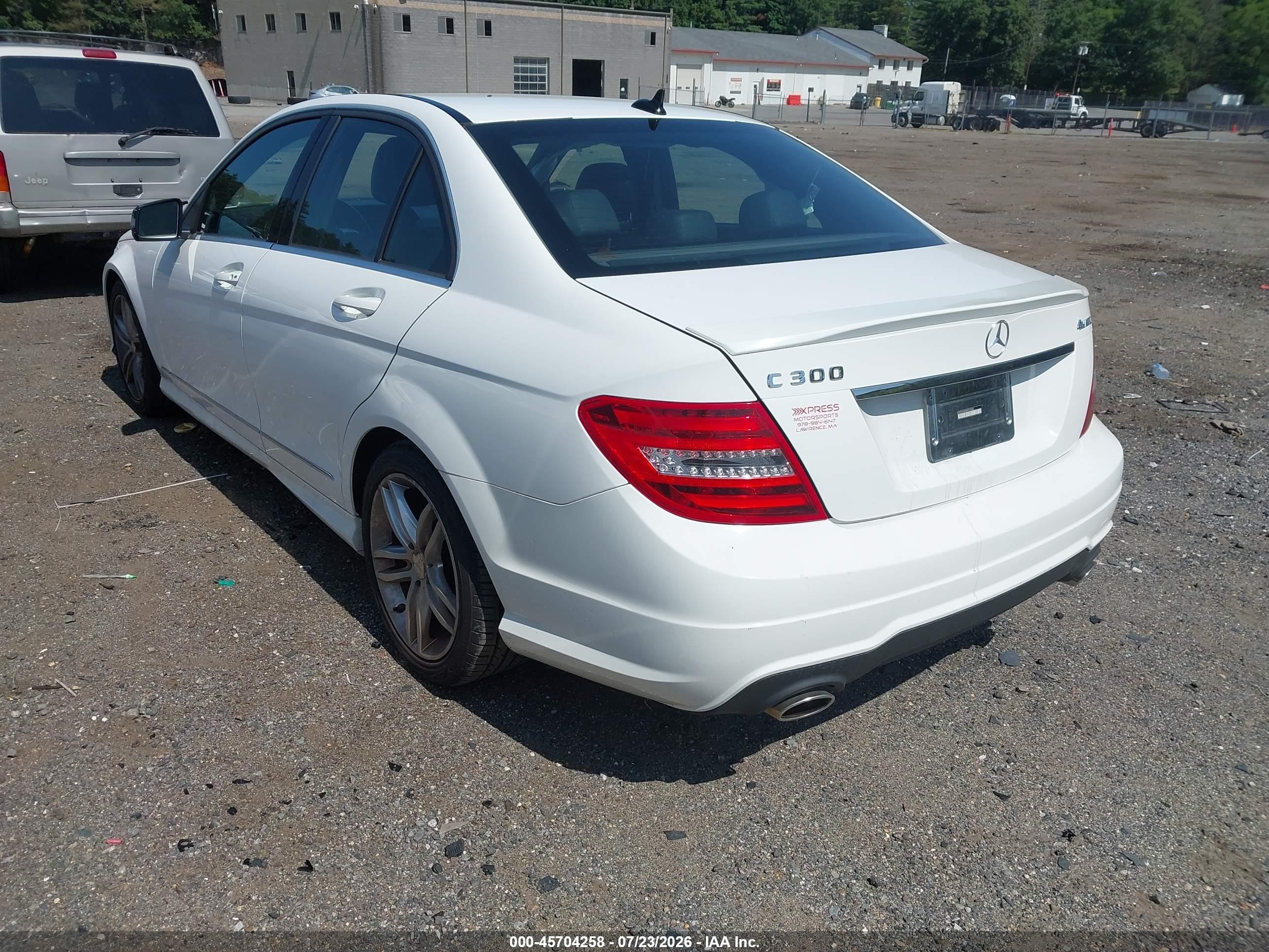 2014 Mercedes-benz C 300 Sport 4matic Белый vin: WDDGF8AB3ER307084