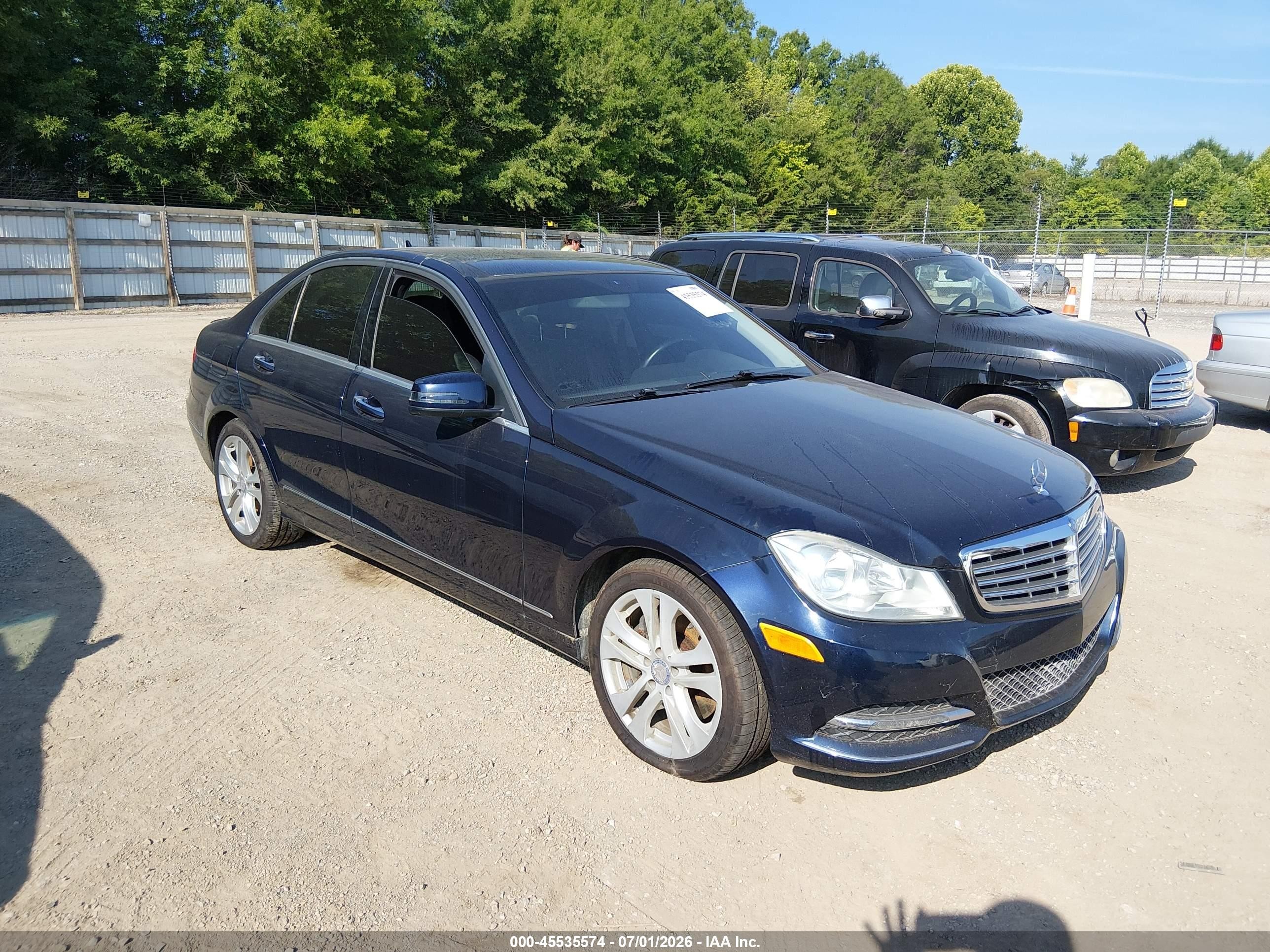 2014 Mercedes-benz C 300 Luxury 4matic Blue vin: WDDGF8AB3ER307215