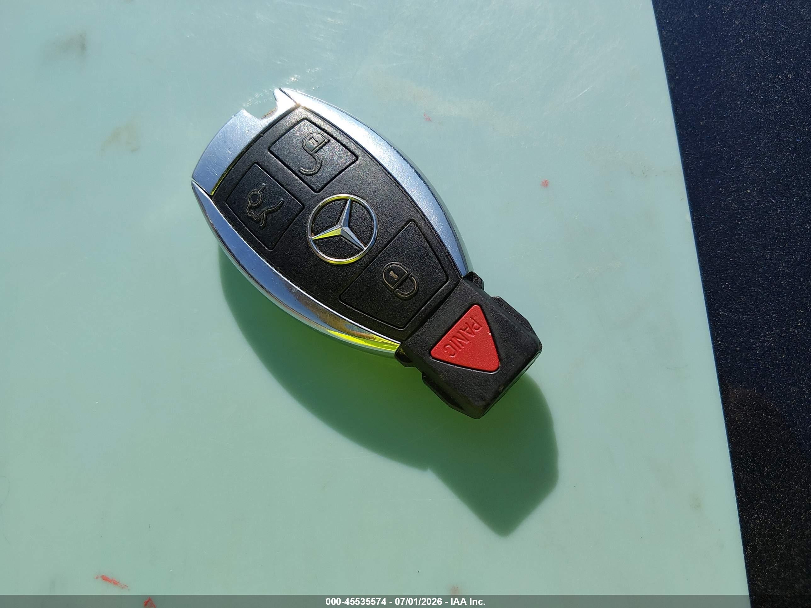 2014 Mercedes-benz C 300 Luxury 4matic Blue vin: WDDGF8AB3ER307215