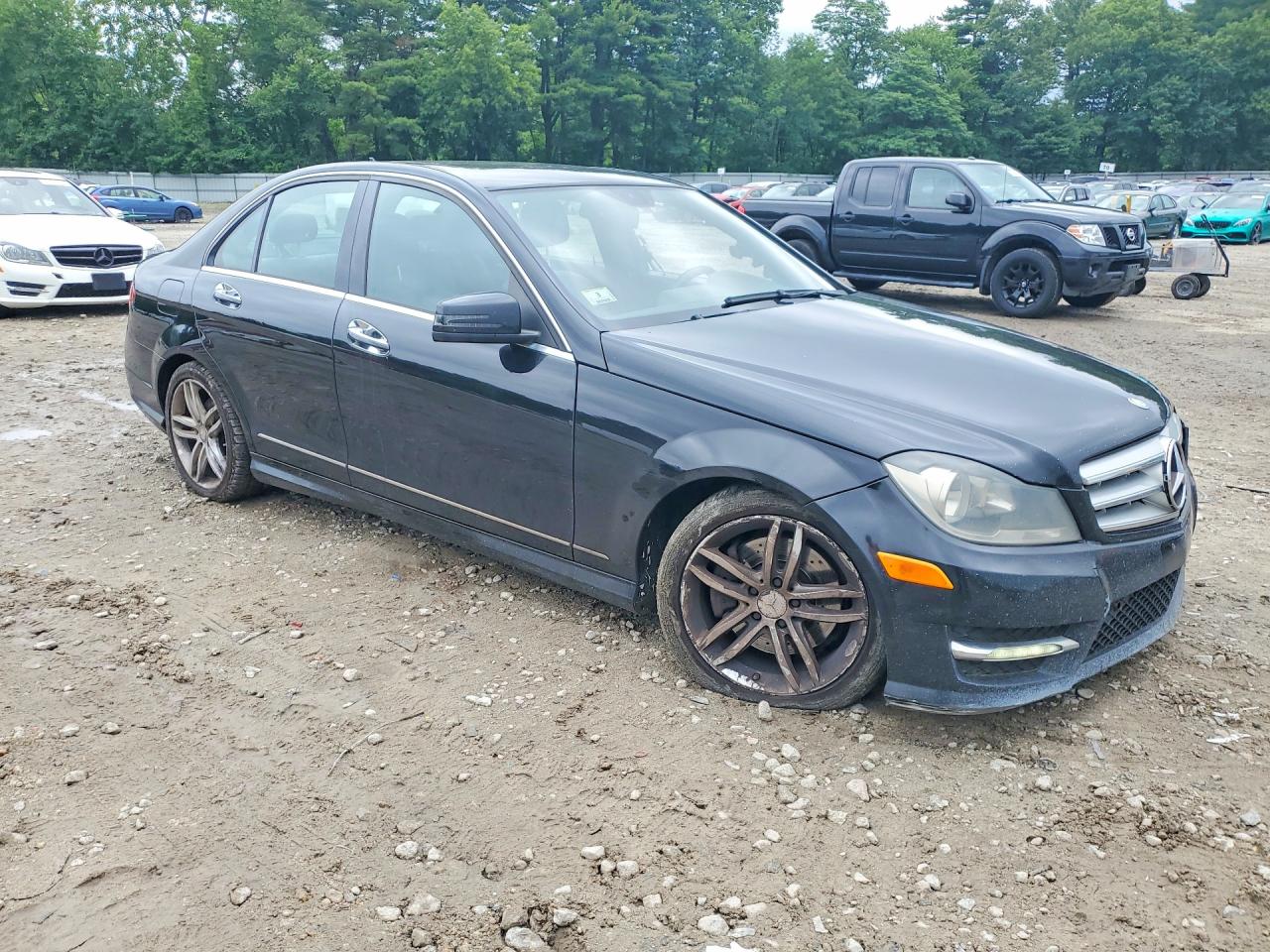 2013 Mercedes-benz C 300 4matic Black vin: WDDGF8AB4DA774284