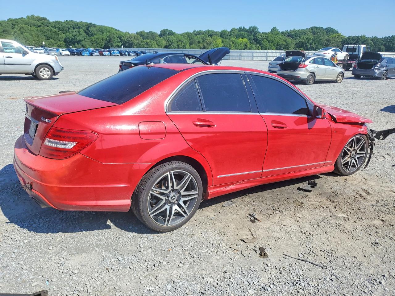 2013 Mercedes-benz C 300 4matic Red vin: WDDGF8AB4DA776391