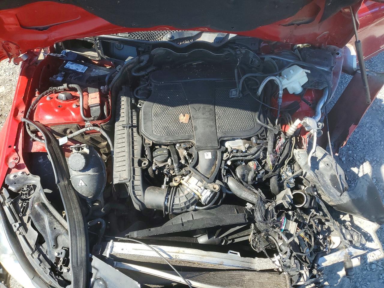 2013 Mercedes-benz C 300 4matic Red vin: WDDGF8AB4DA776391