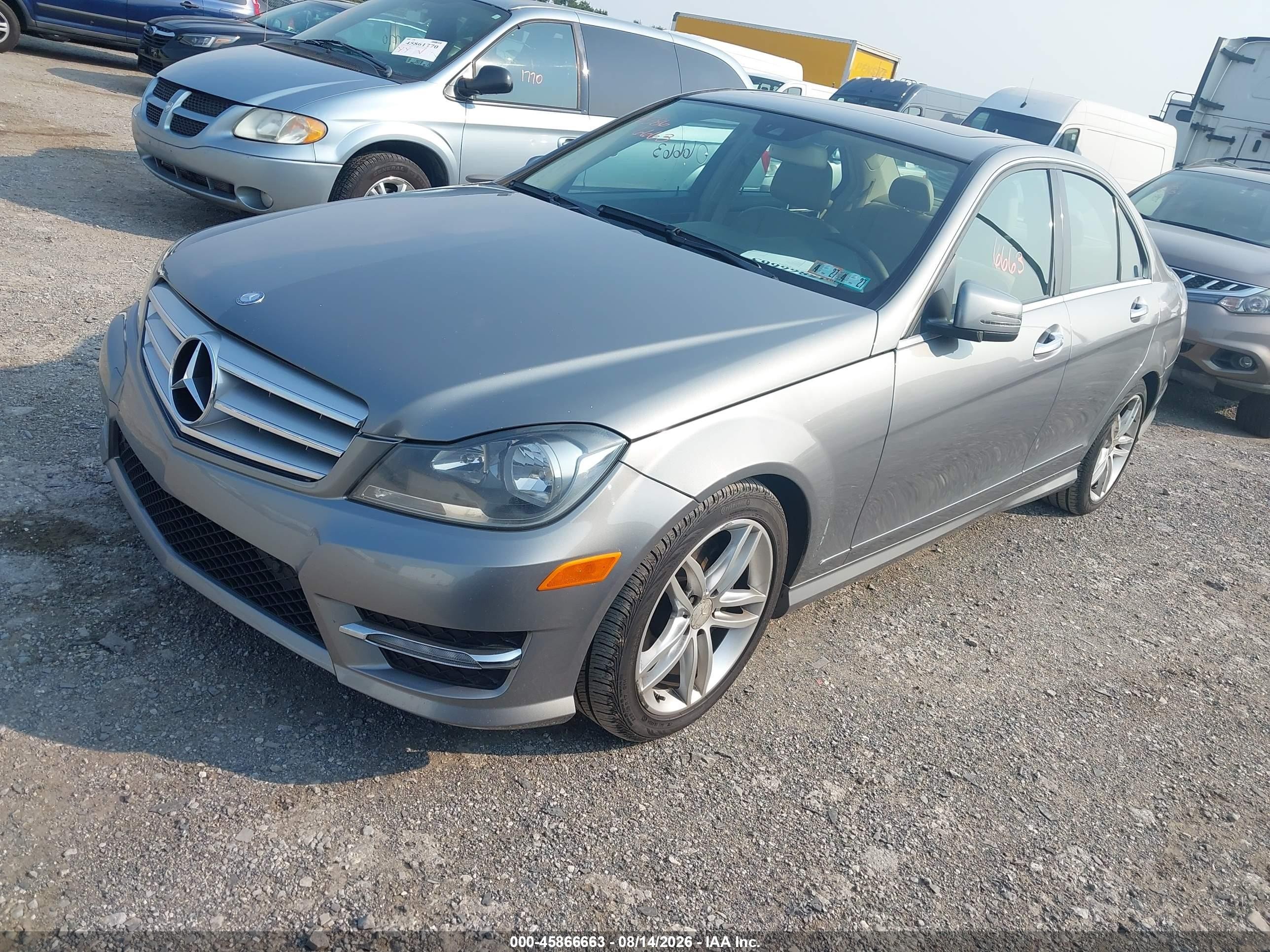 2013 Mercedes-benz C 300 Sport 4matic Silver vin: WDDGF8AB4DA786161